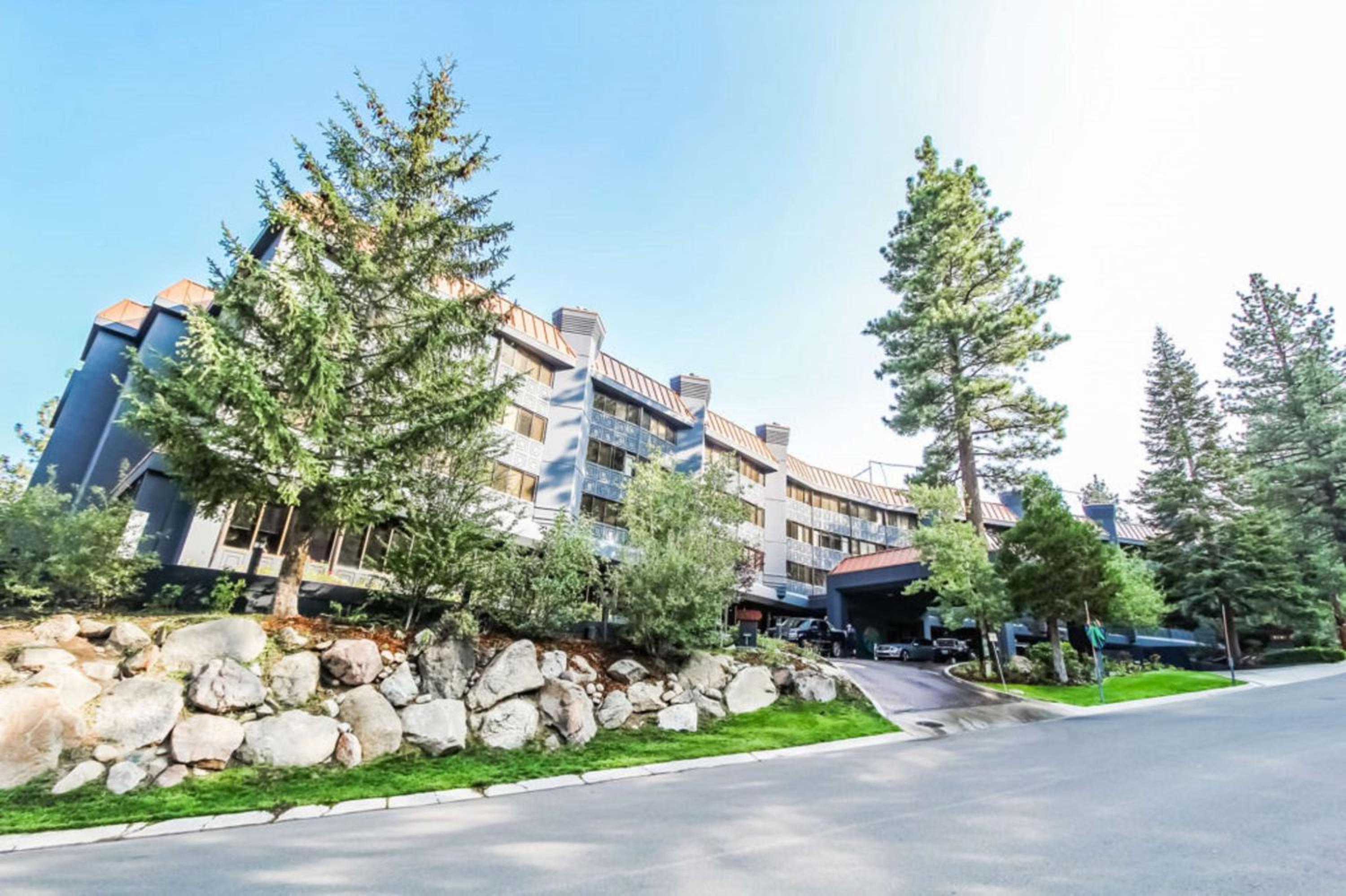 Lake Tahoe Vacations - Hilton Vacation Club Tahoe Seasons Lake Tahoe - Property Image 22