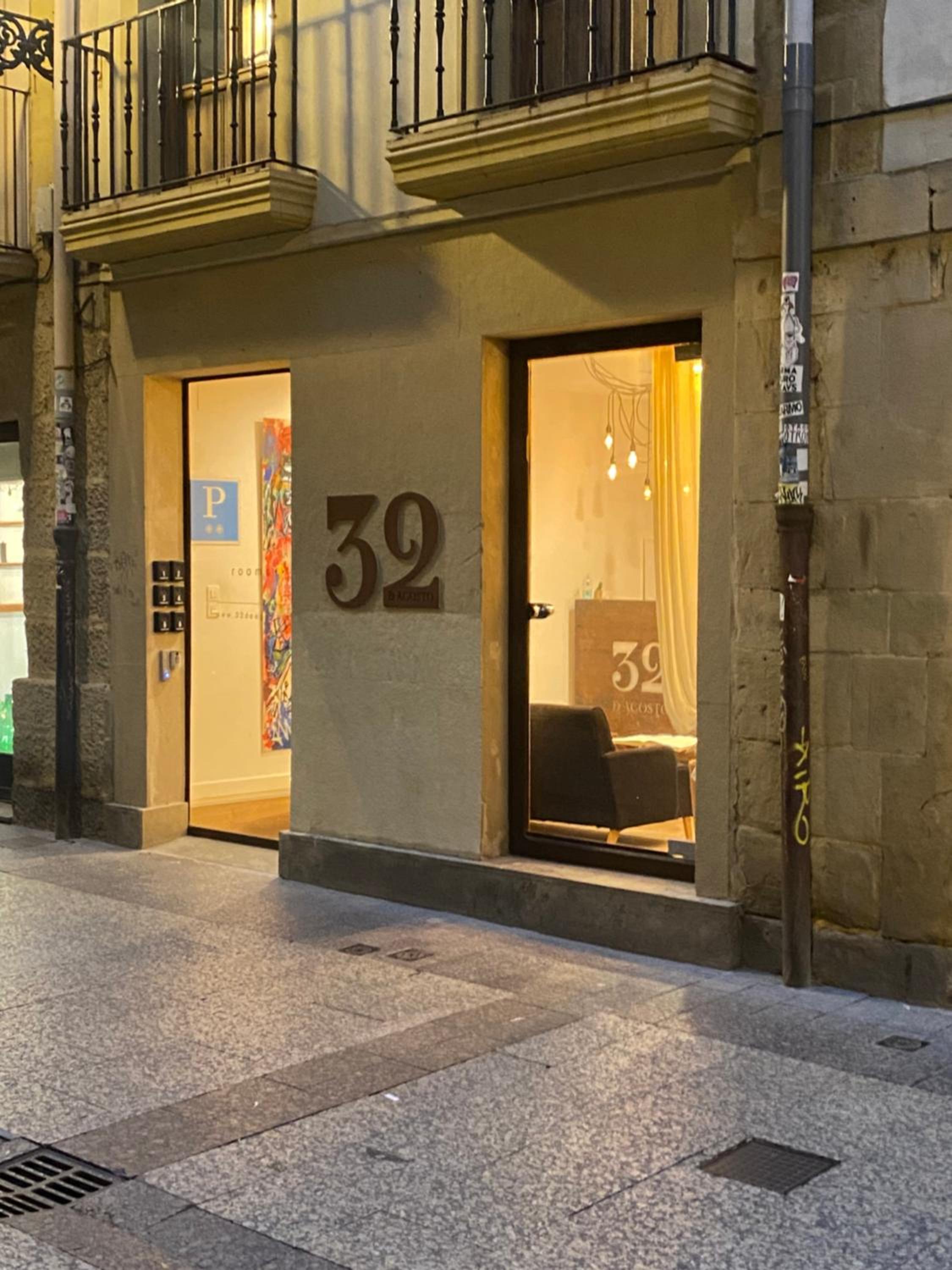 32 De Agosto ROOMS view 2