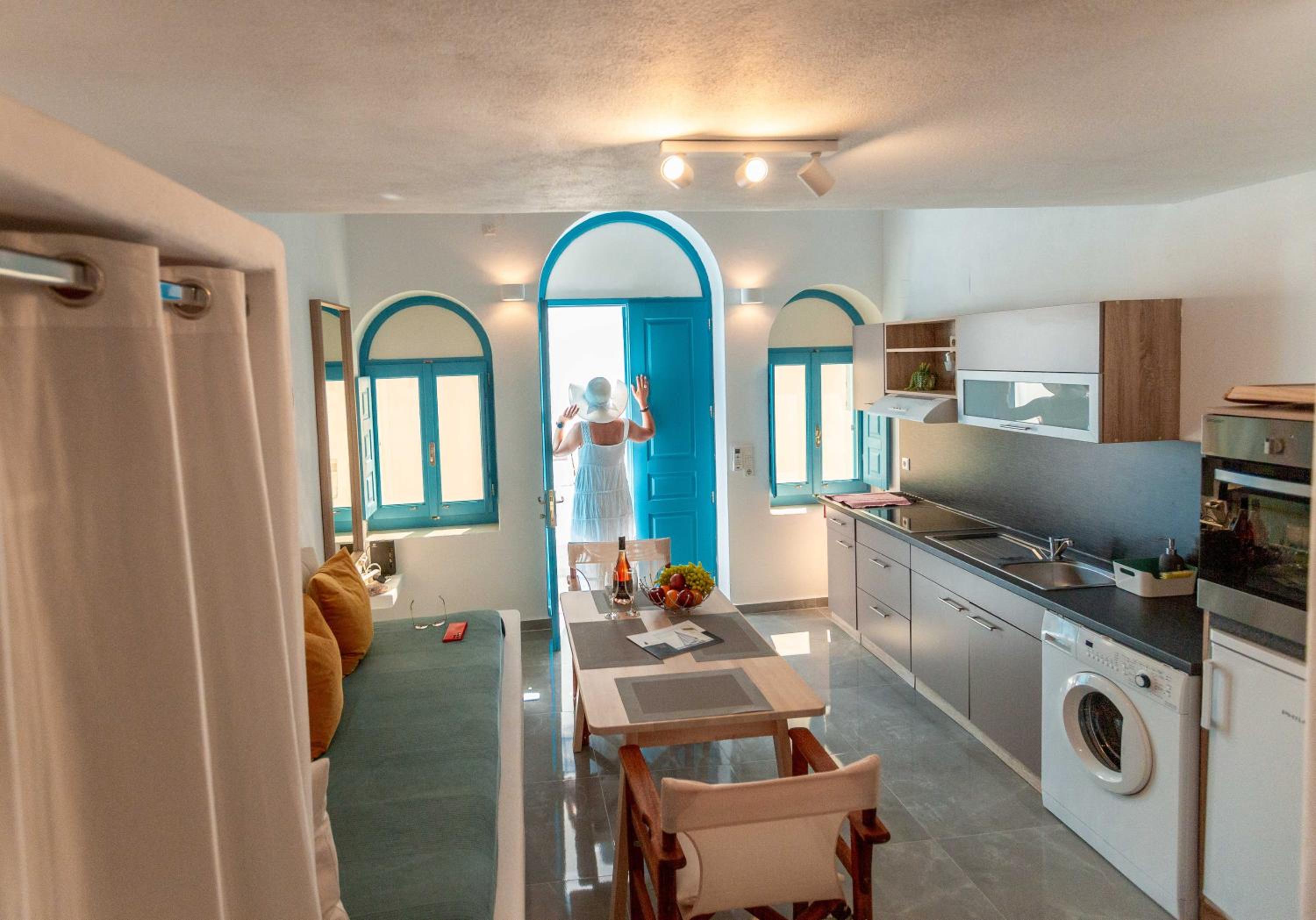 Santorini Karterados Retreat
