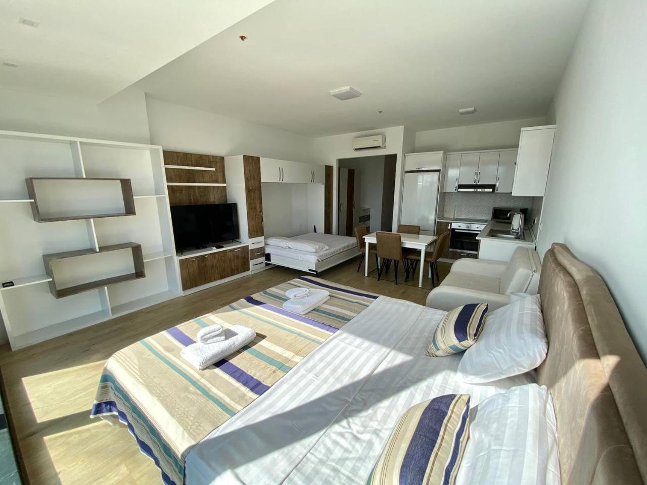 Apartments with sea and mountain views, Portа Batumi Tower view 5