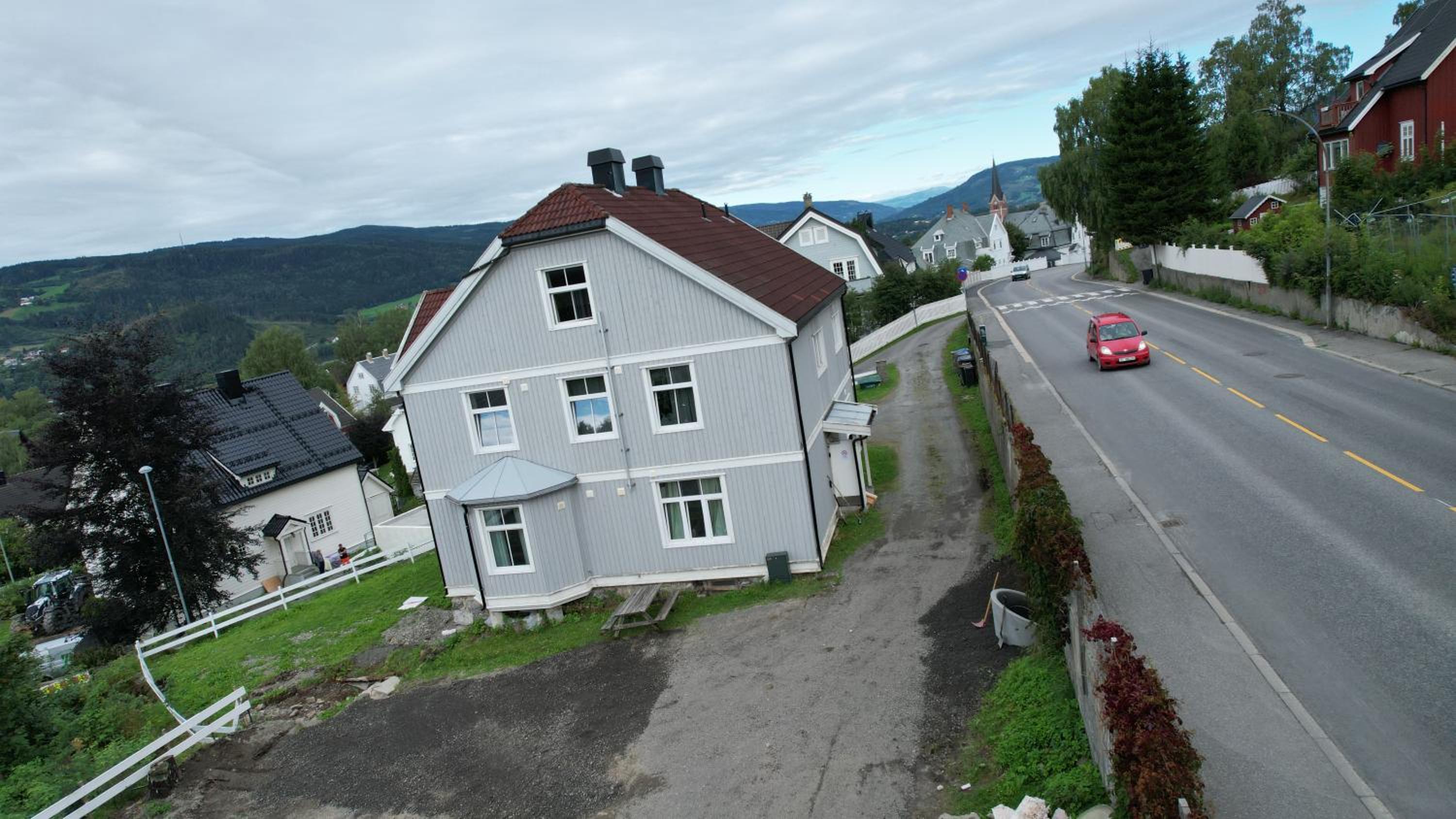 Photo 6