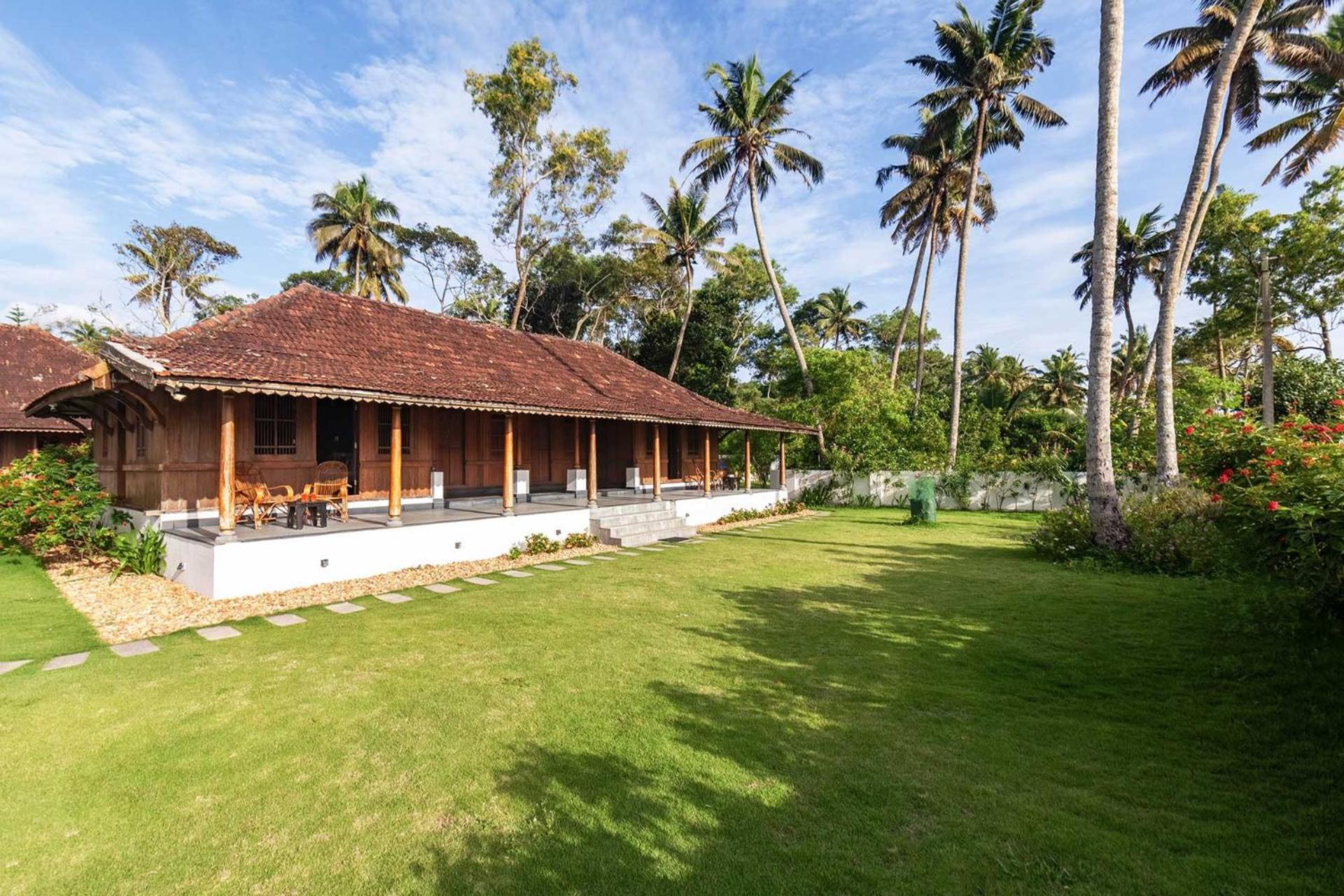 Deshadan's Tarangi Beach Villas,Marari view 4