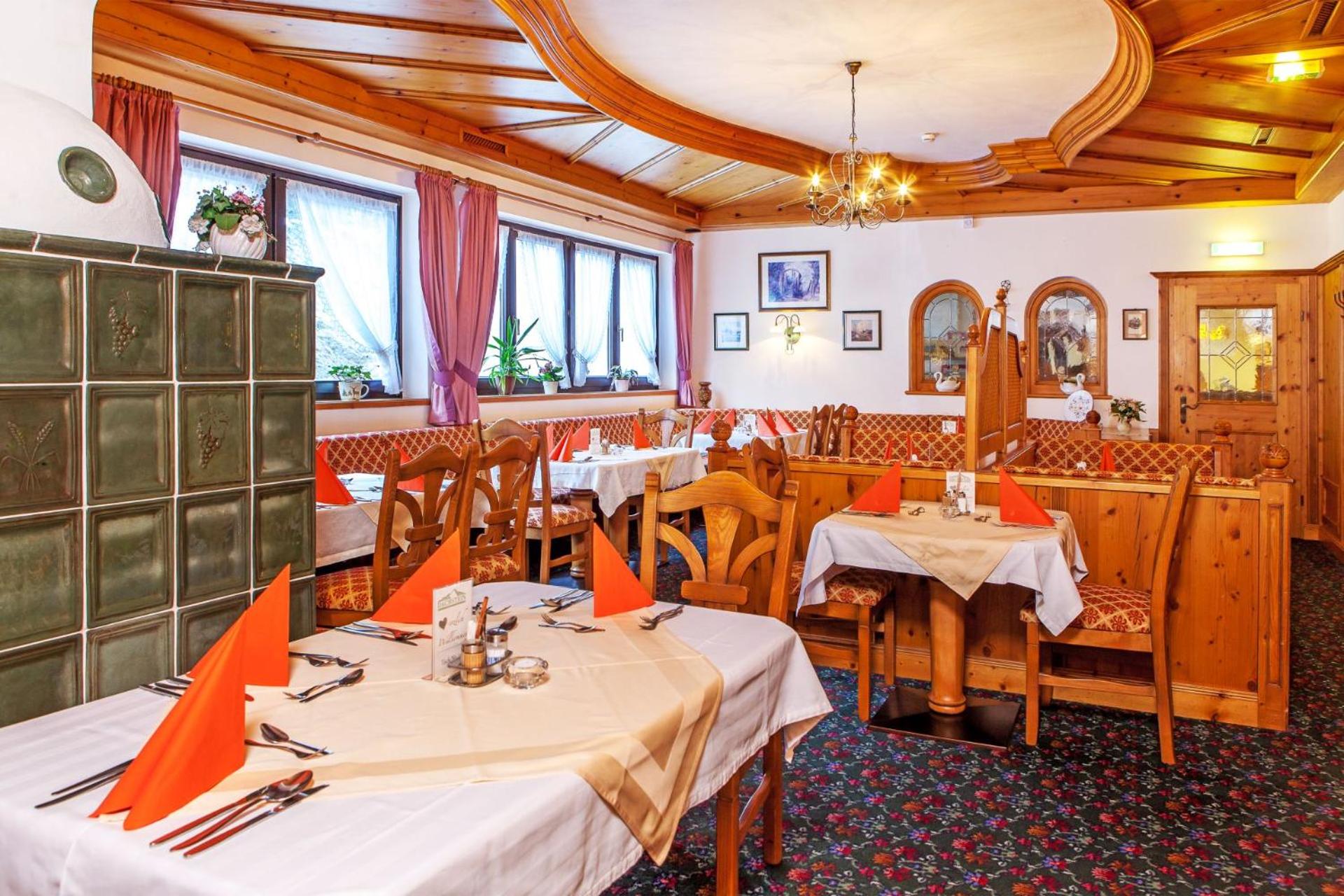 Appartement Krippenstein mit Indoorpool und Sauna