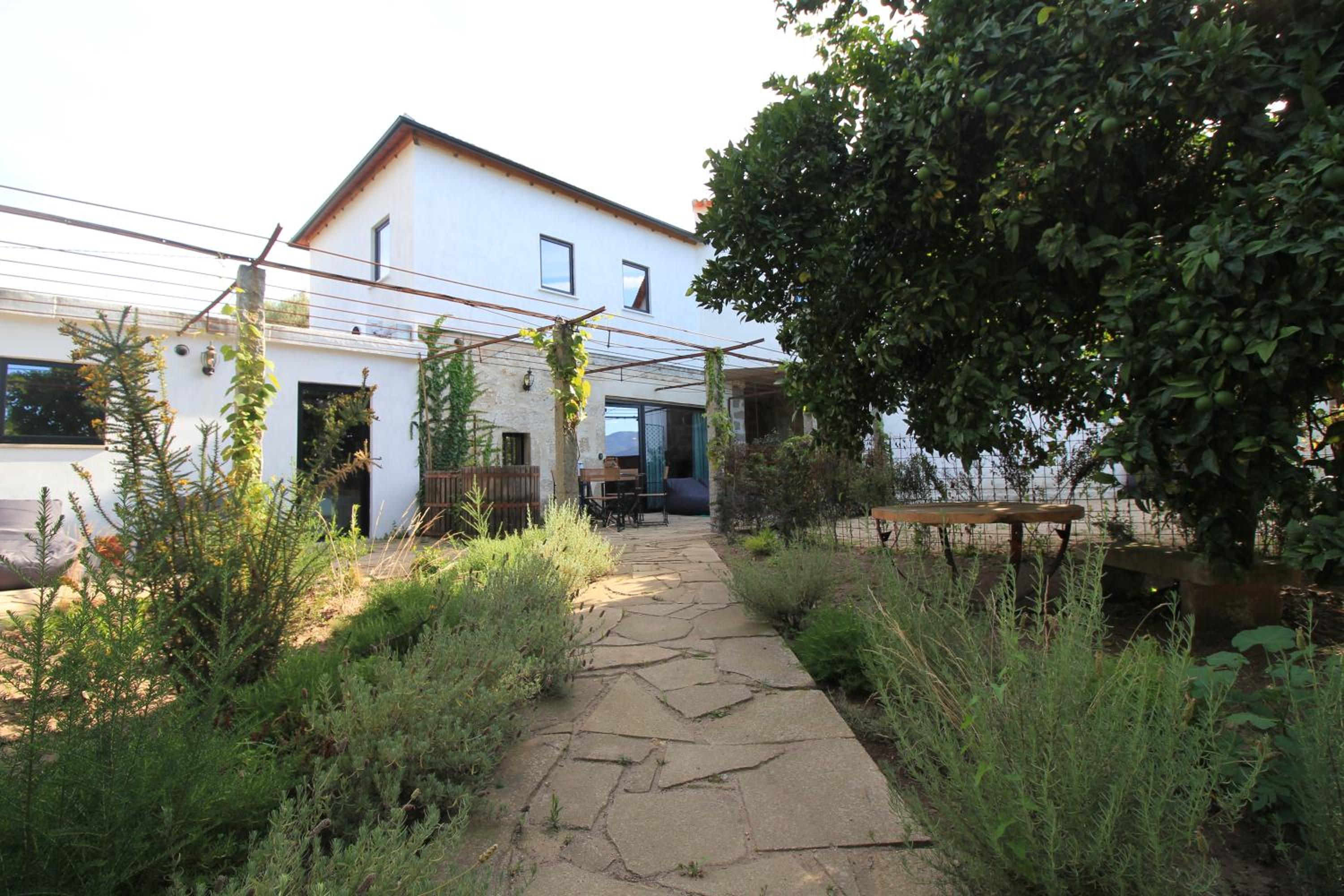 Villa Cornelia, Ponte de Lima view 5