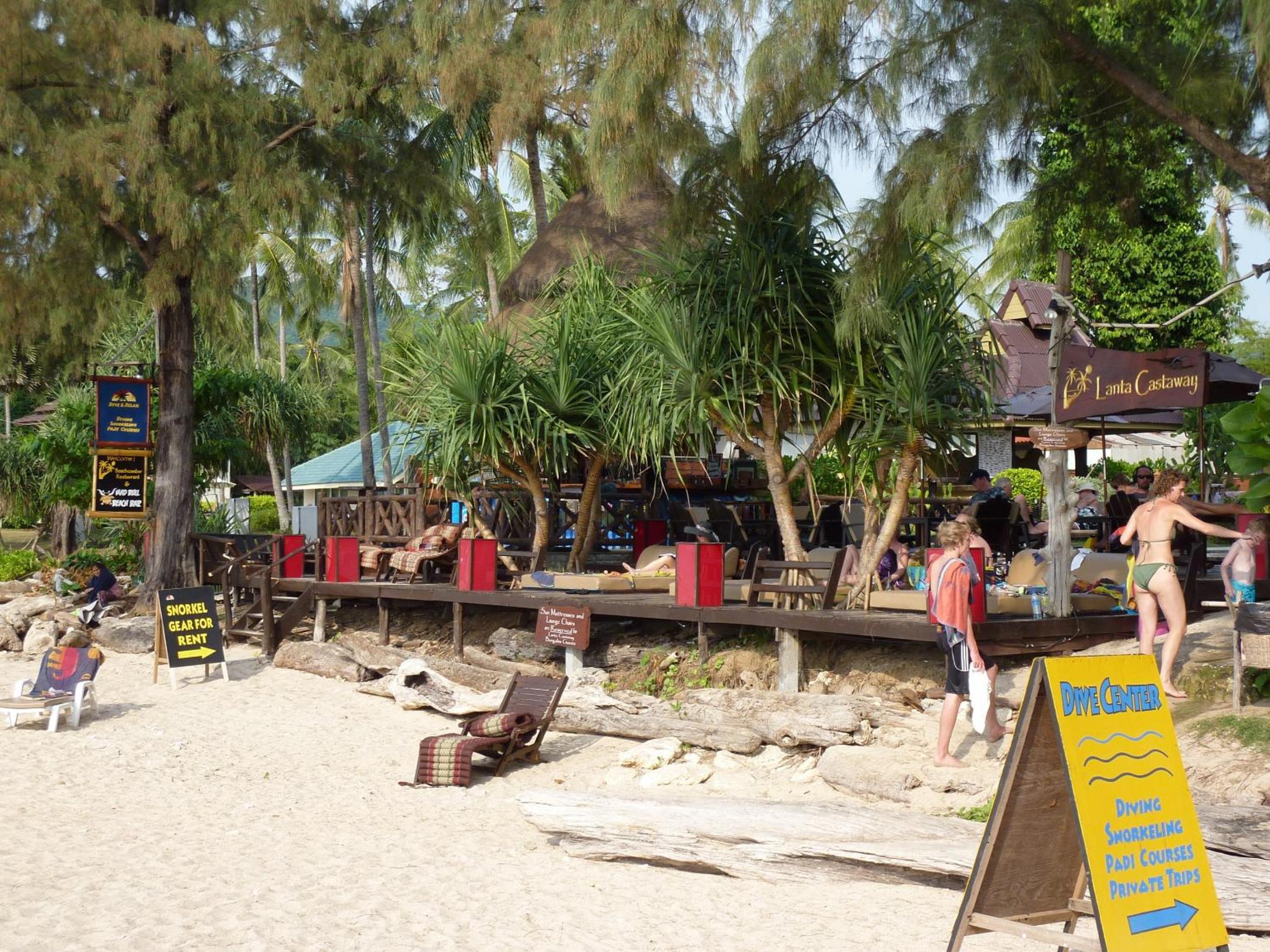 Lanta Castaway Beach Resort