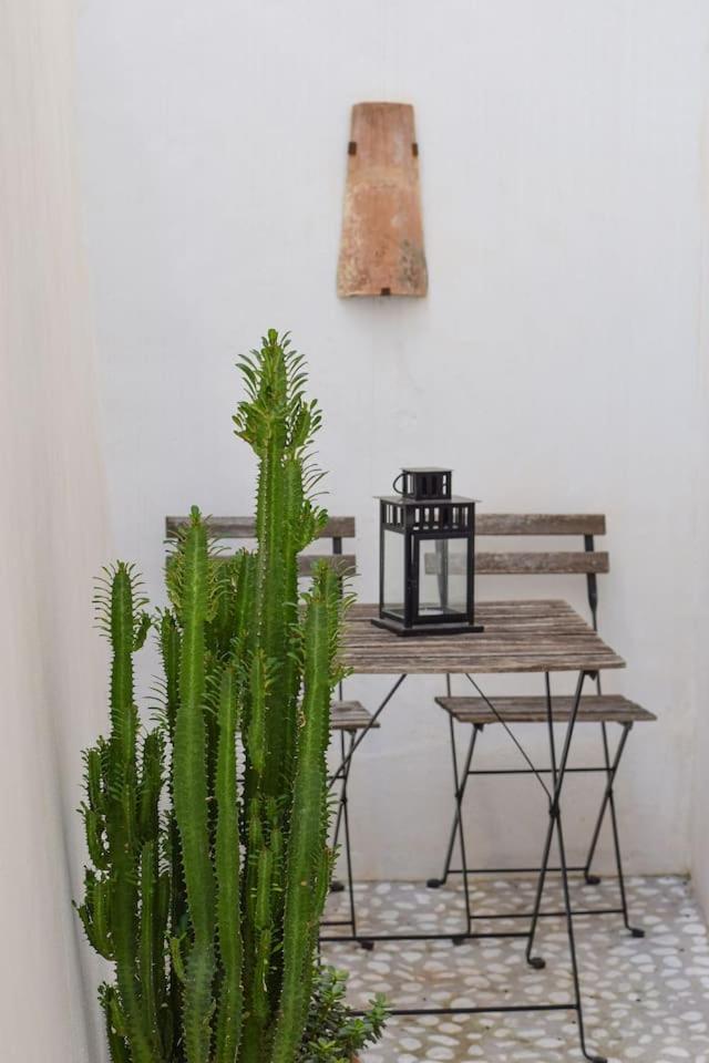 La Orza, Frigiliana Luxury center townhouse with pool and parking HansOnHoliday Rentals