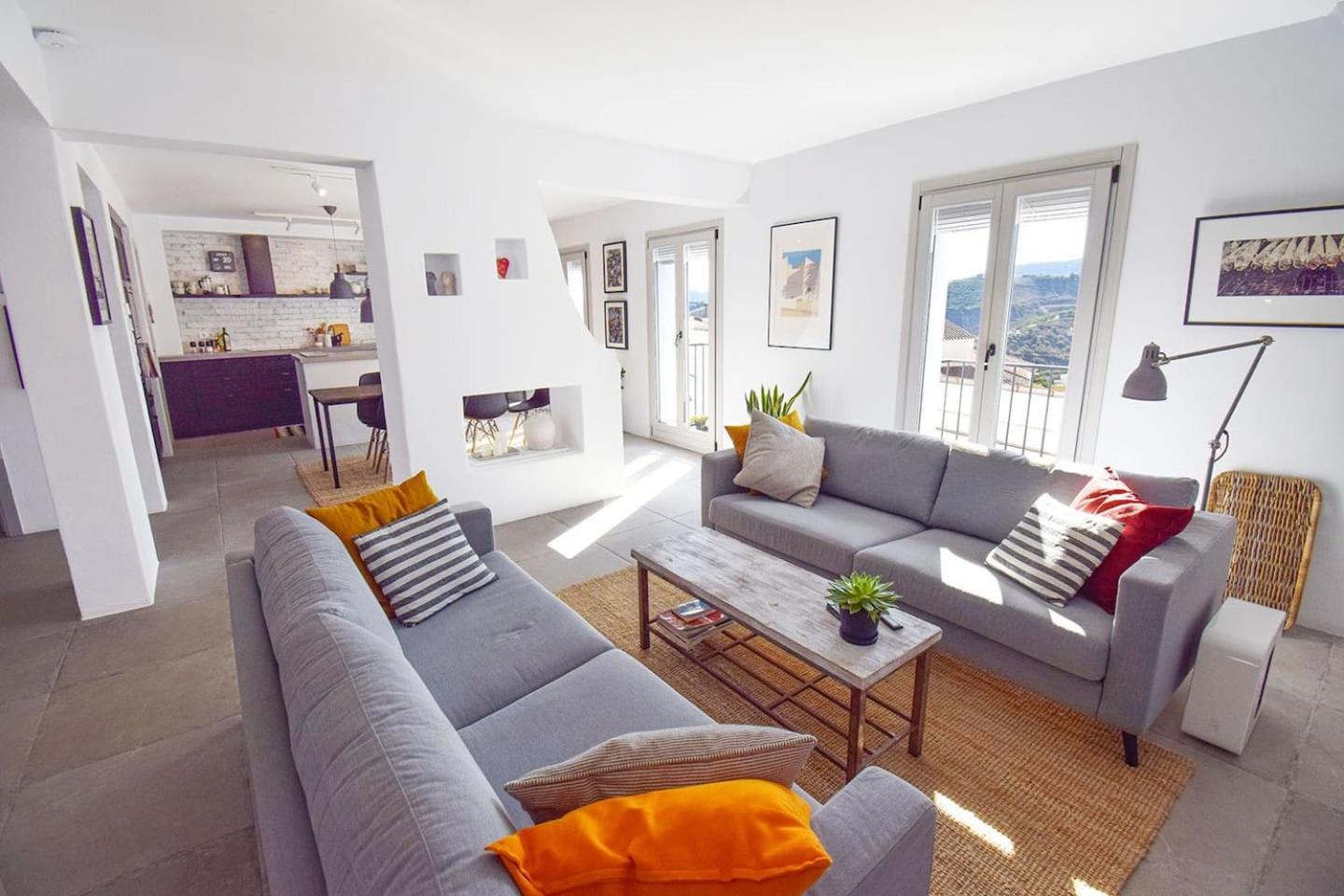 La Orza, Frigiliana Luxury center townhouse with pool and parking HansOnHoliday Rentals