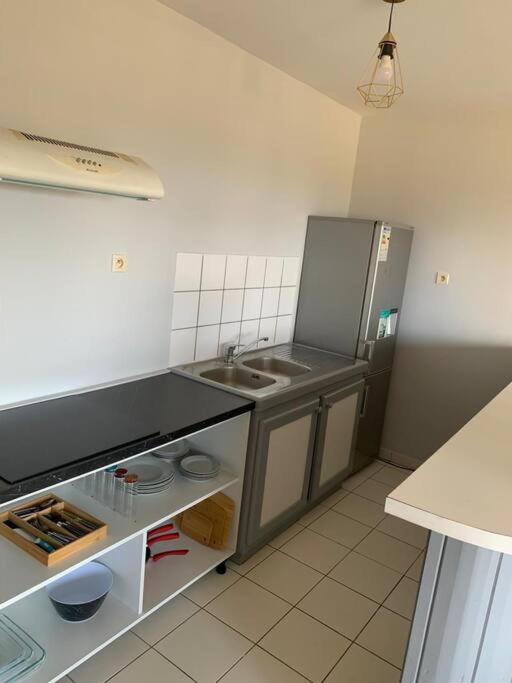 Belle appartement securise avec piscine