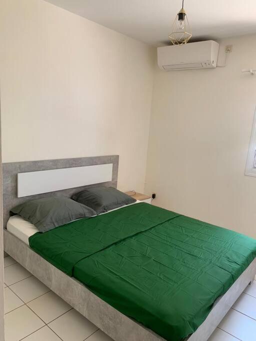 Belle appartement securise avec piscine