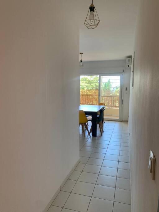 Belle appartement securise avec piscine