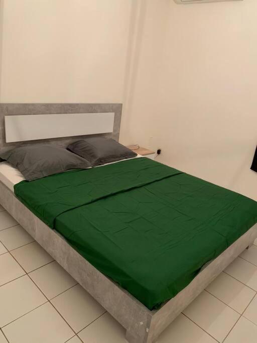 Belle appartement securise avec piscine