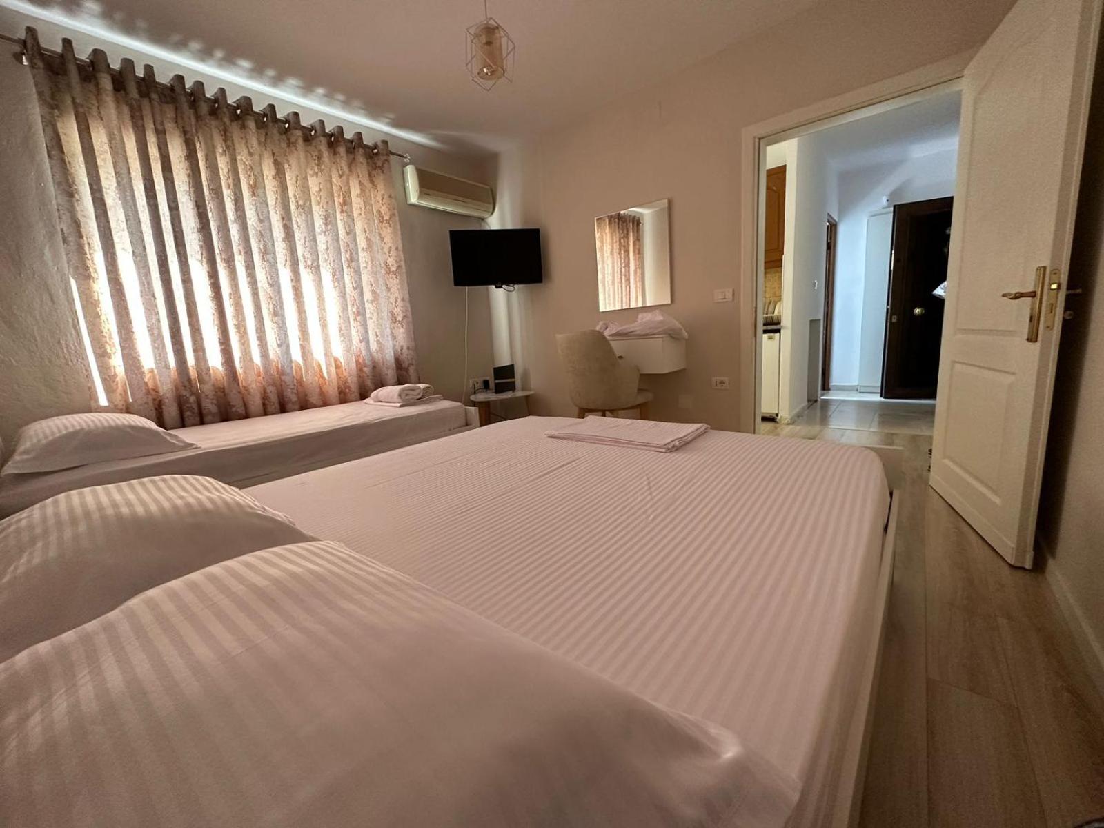 Klinti's apartment