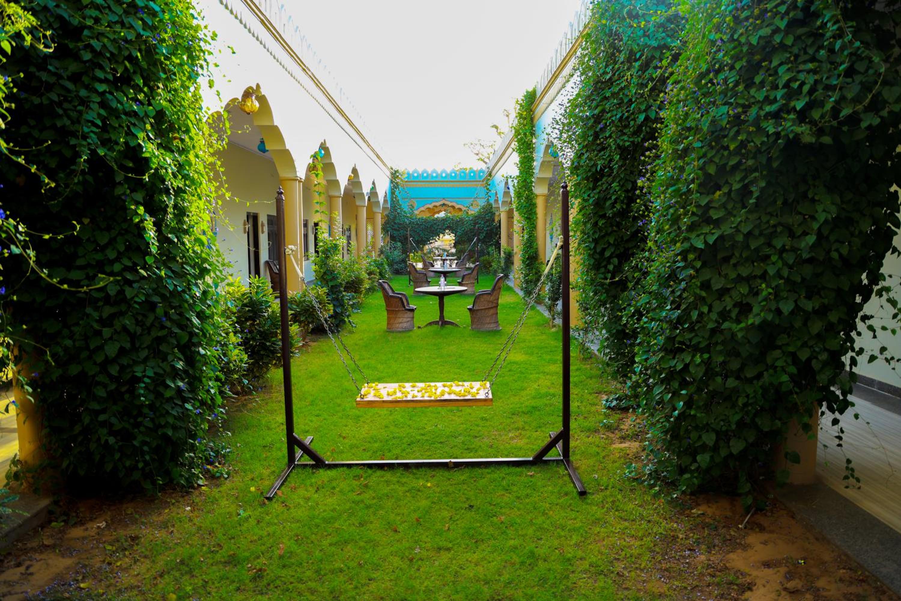 Photo 10