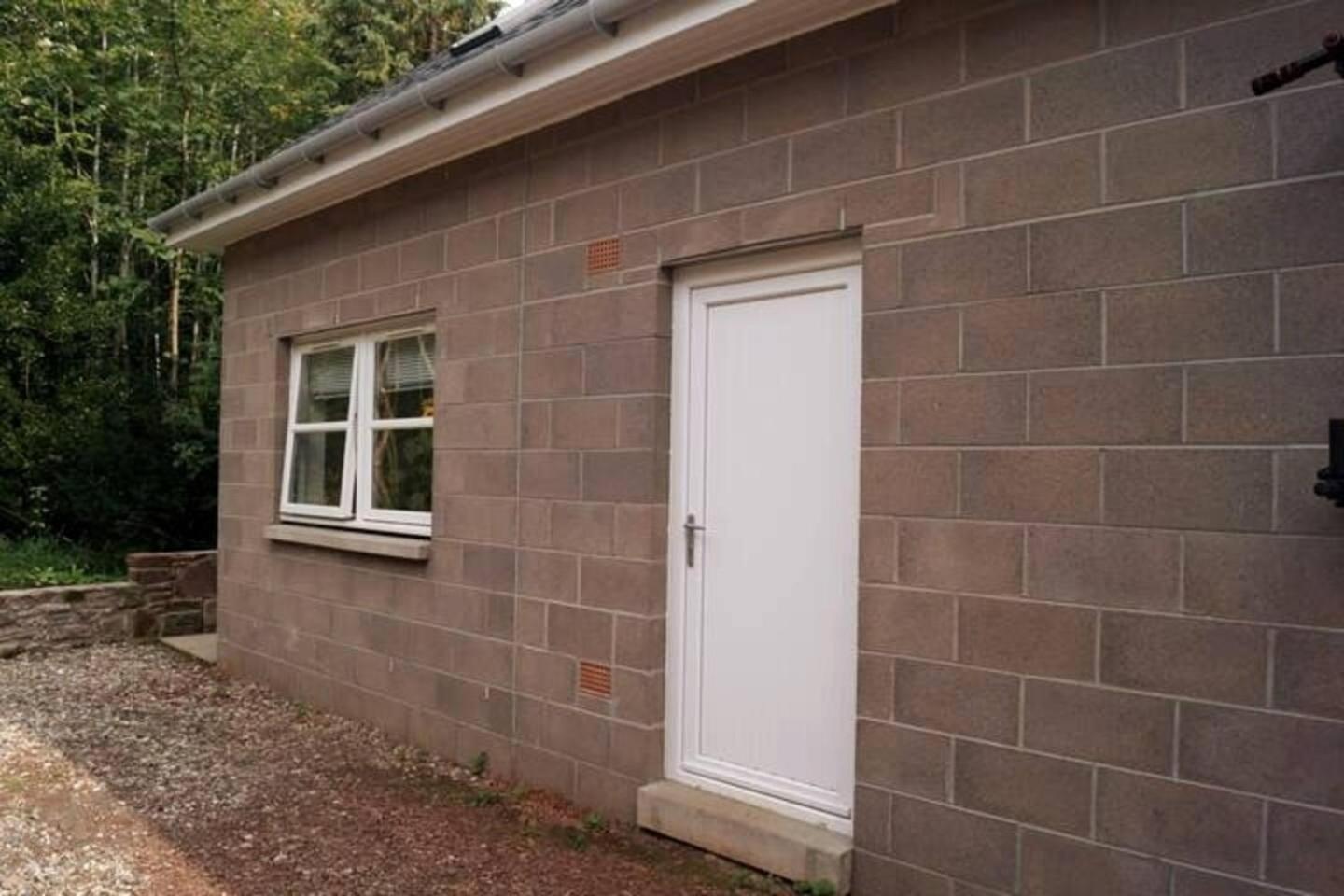 Cosy Kirriemuir Flat - Pet Friendly Retreat