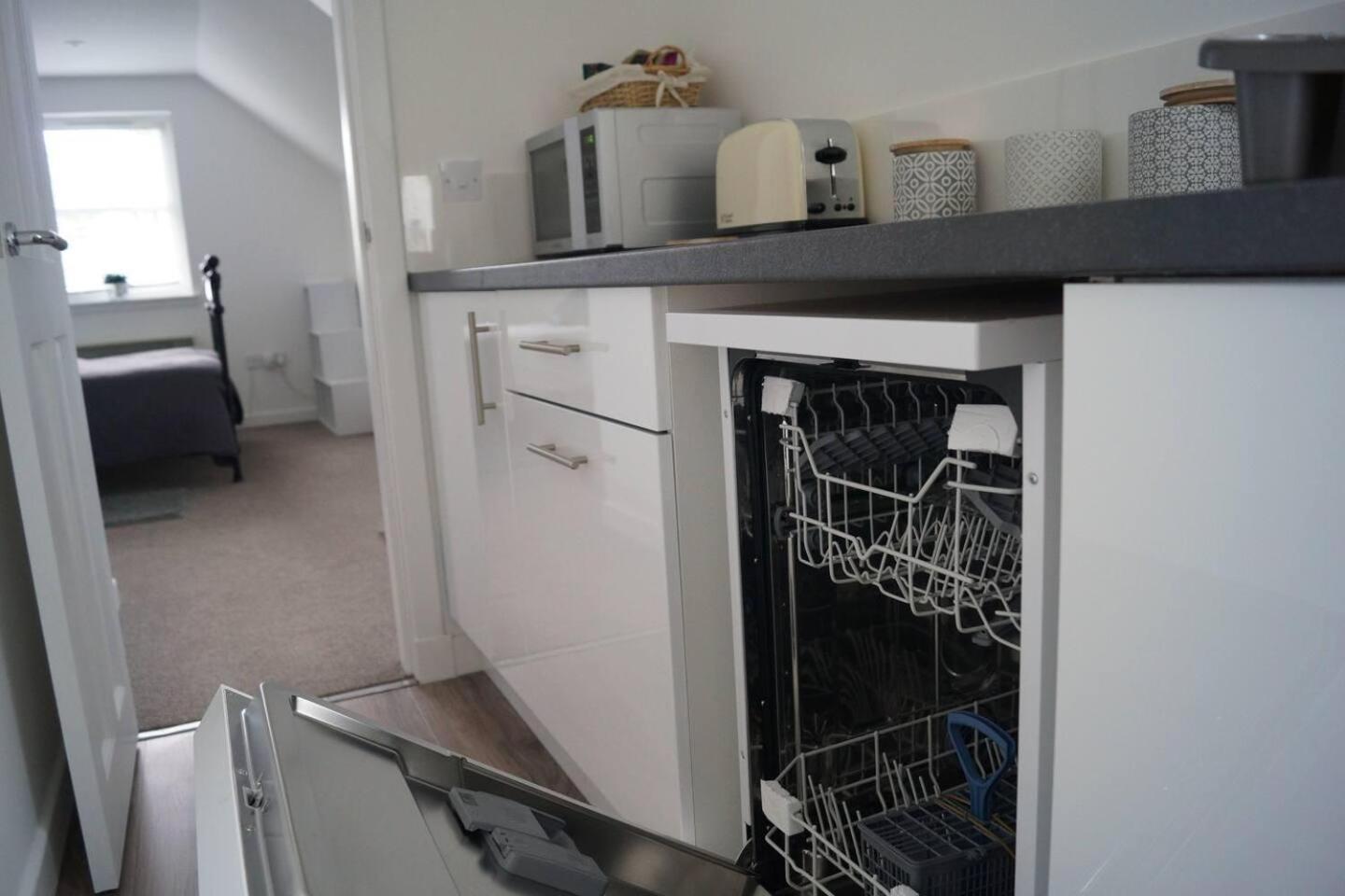 Cosy Kirriemuir Flat - Pet Friendly Retreat