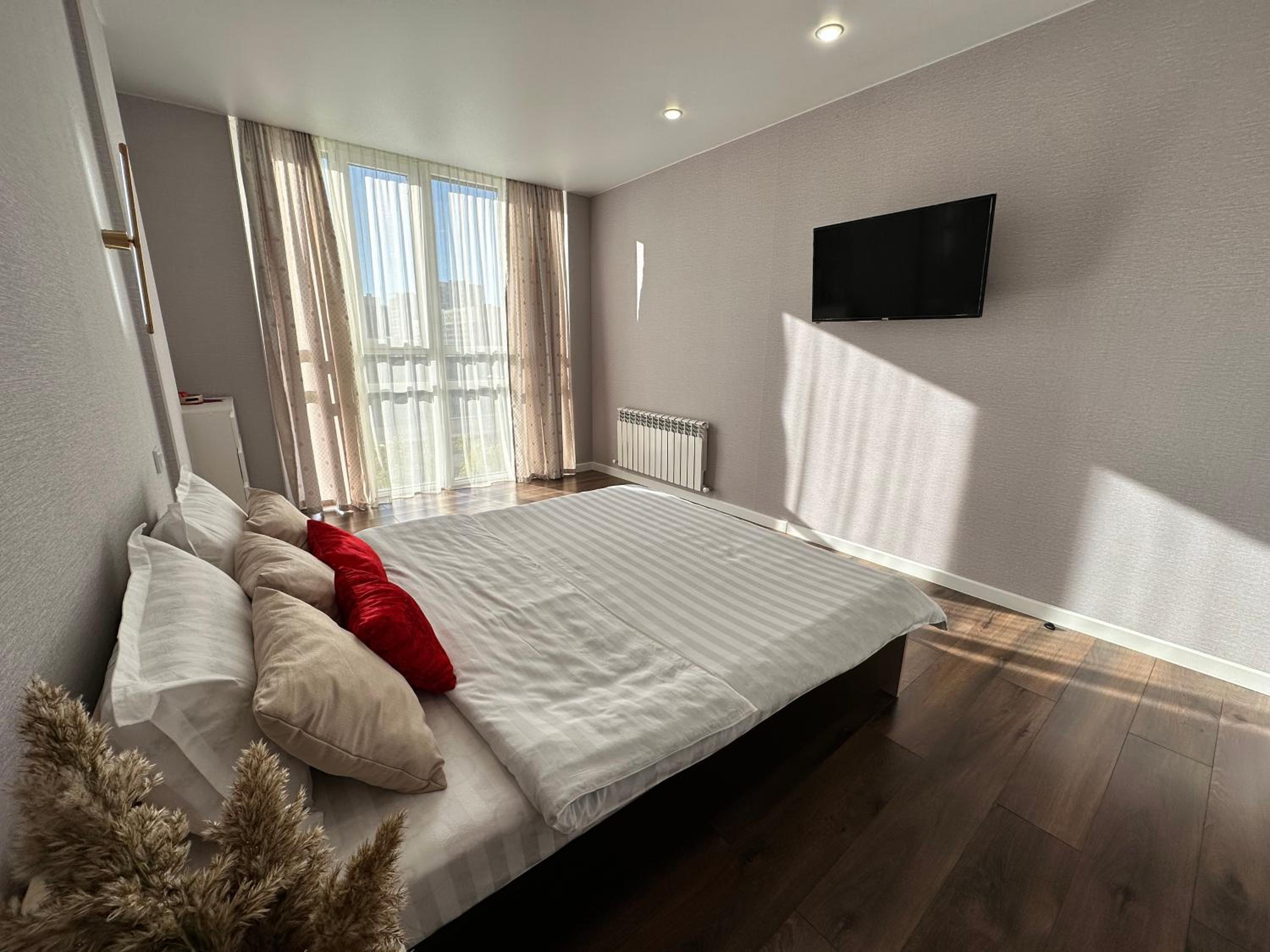 Lux apartments SilkWey view 4