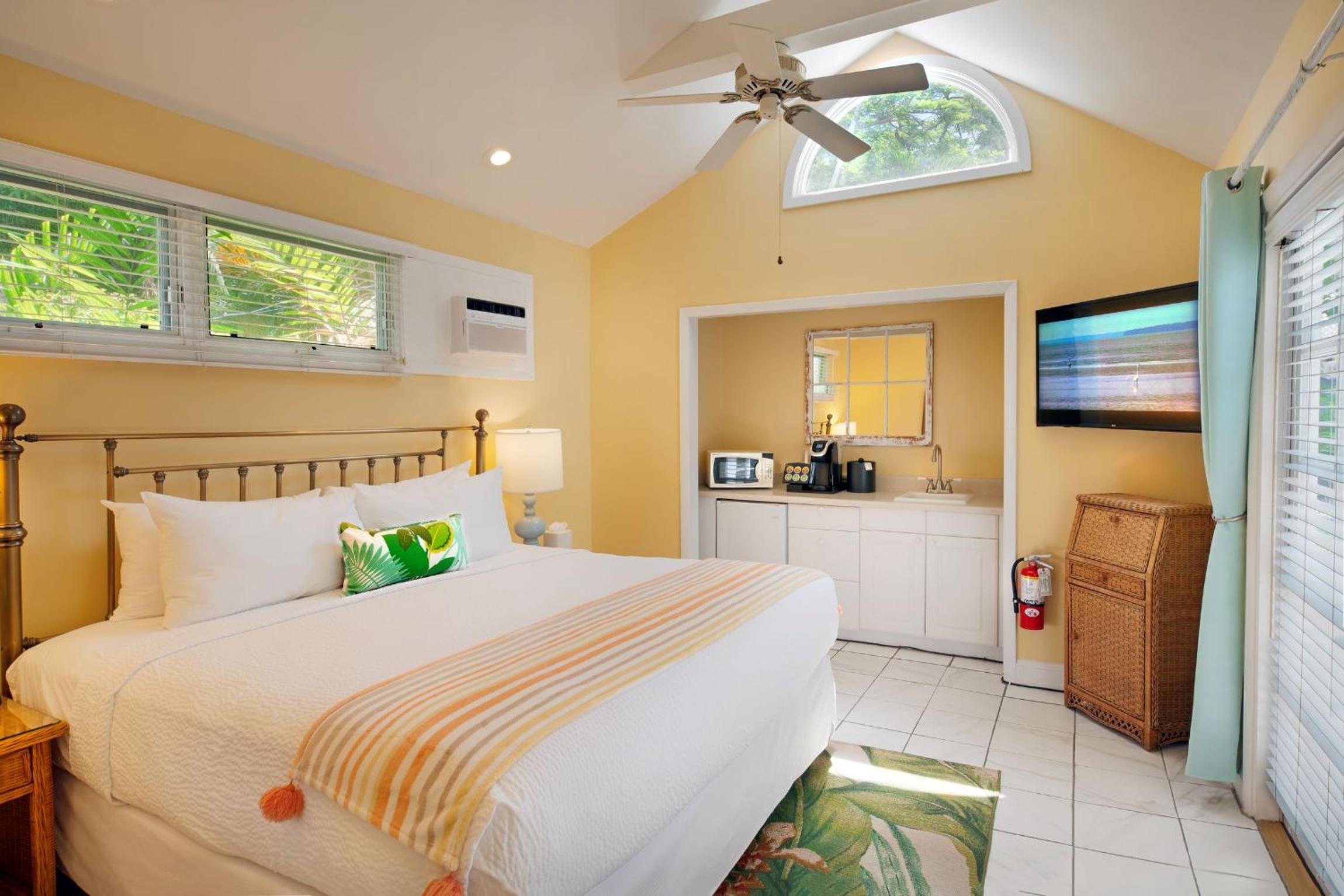 Westwinds Inn