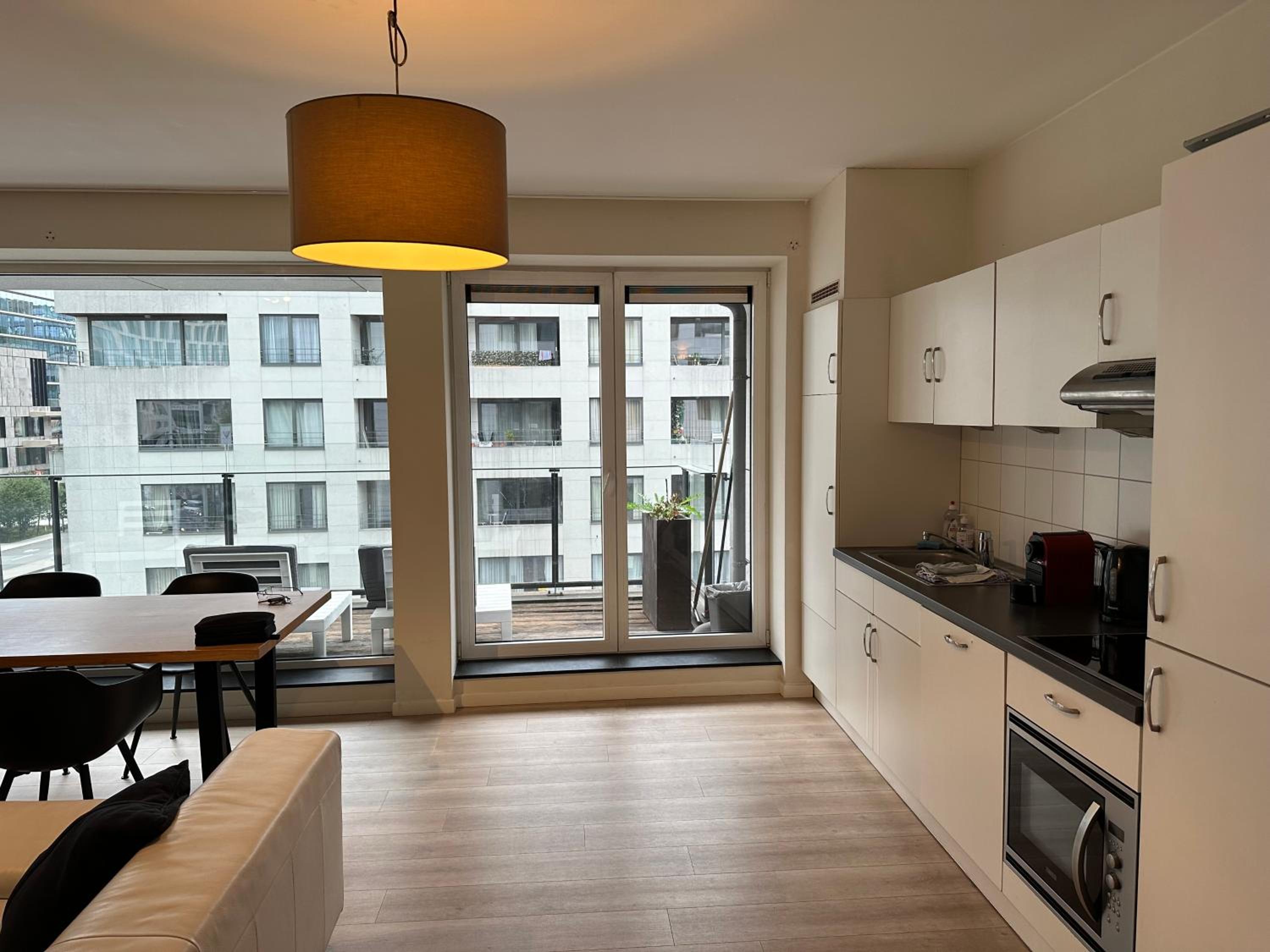 3 Bedroom Apartment in City Center with Balcony View