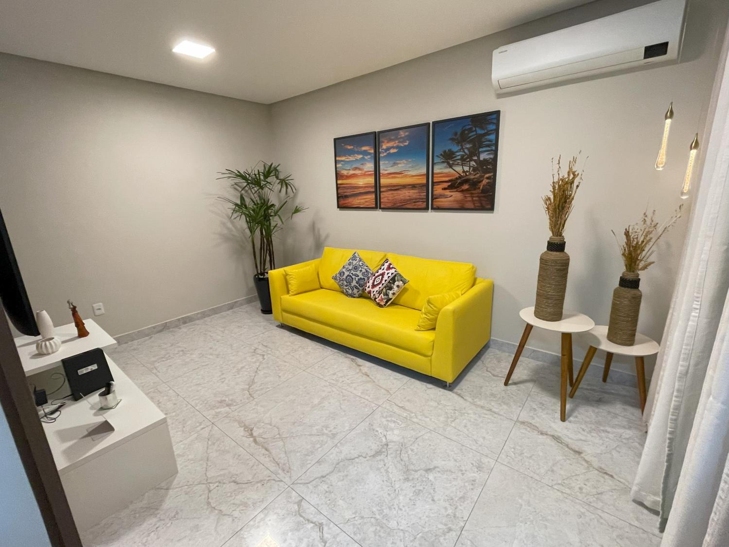 Casa Moderna com 2 Suites e Home Office na Praia