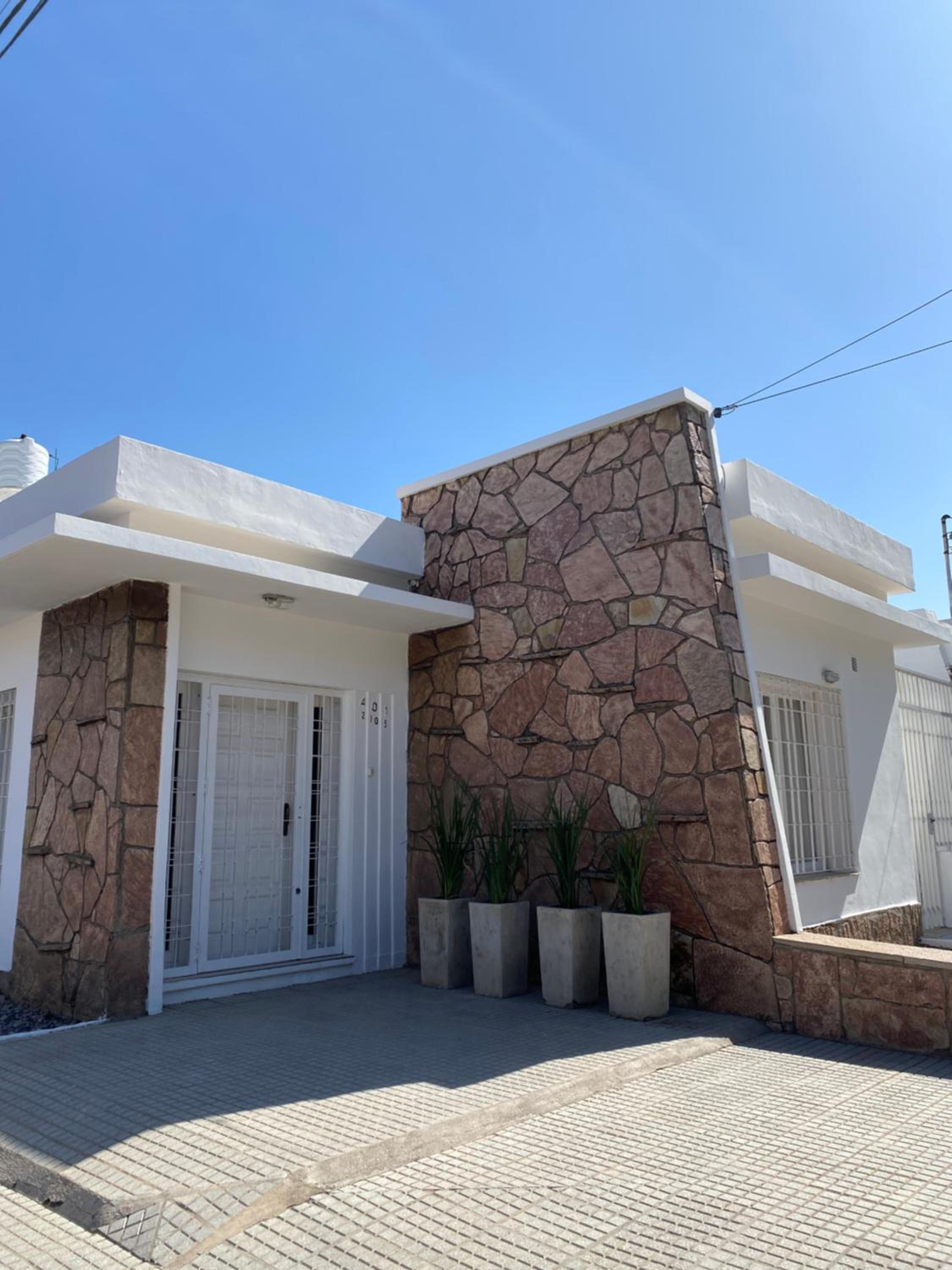 CASA ALQUILER TEMPORAL VILLA CABRERA