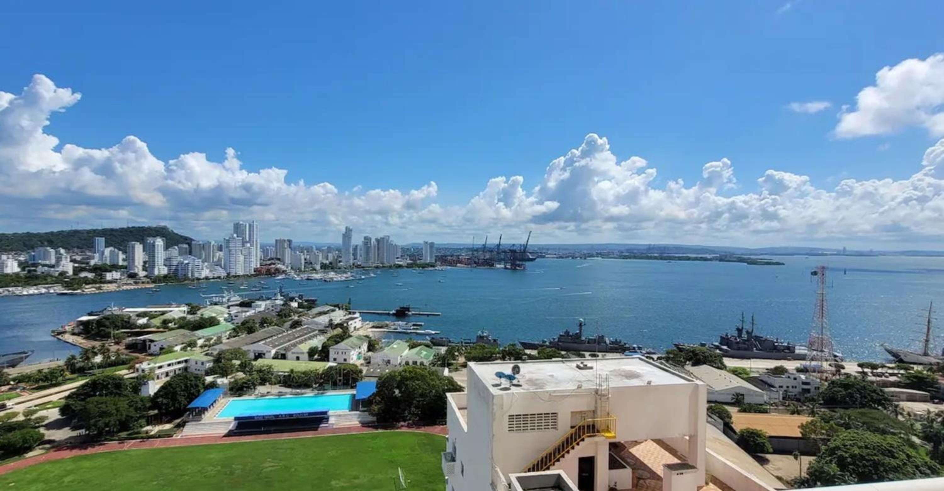 Apartasuites Edificio H2 - Vistas al Mar & Bahia
