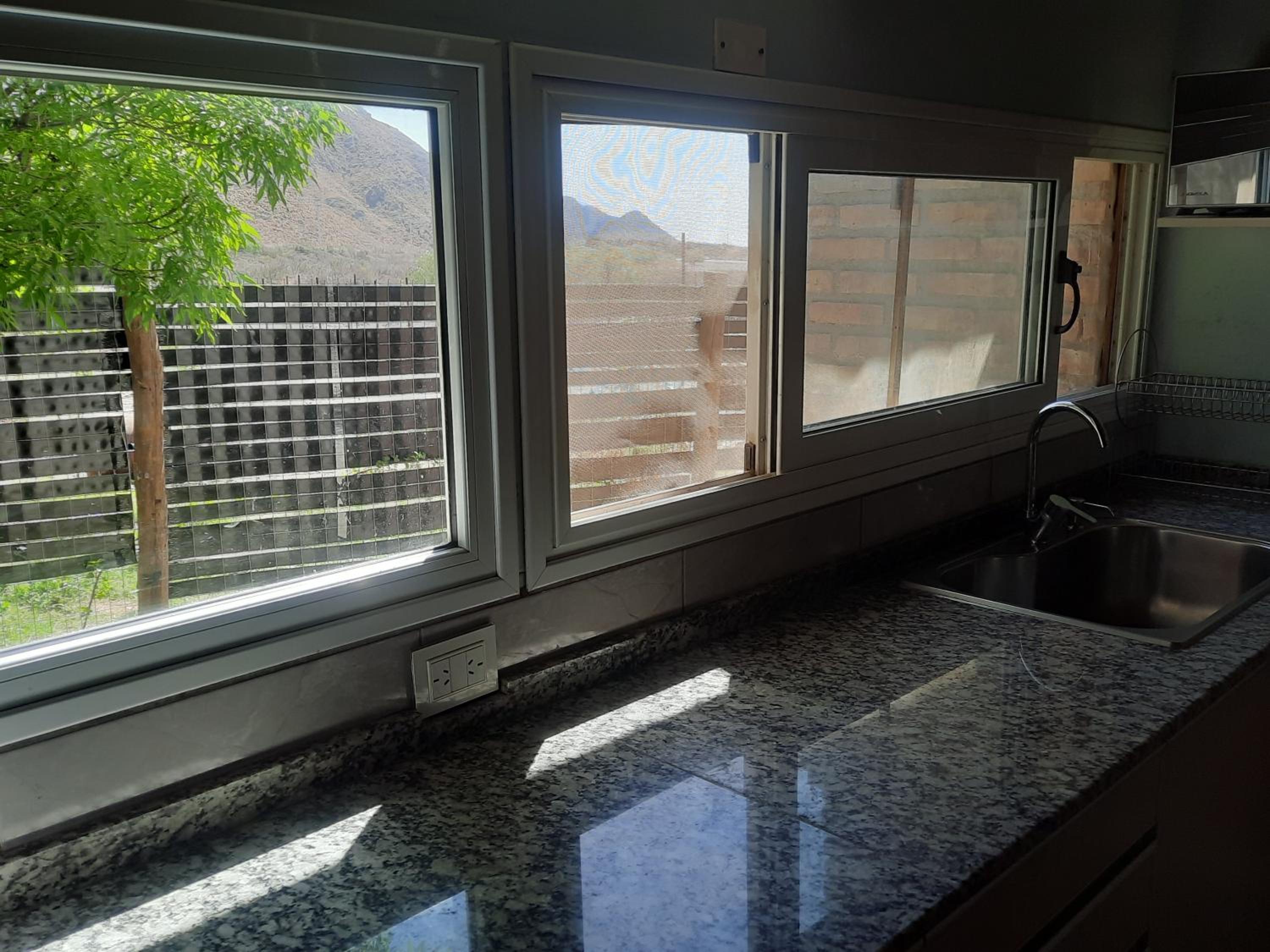 Casa con Pileta Mirador Mendoza
