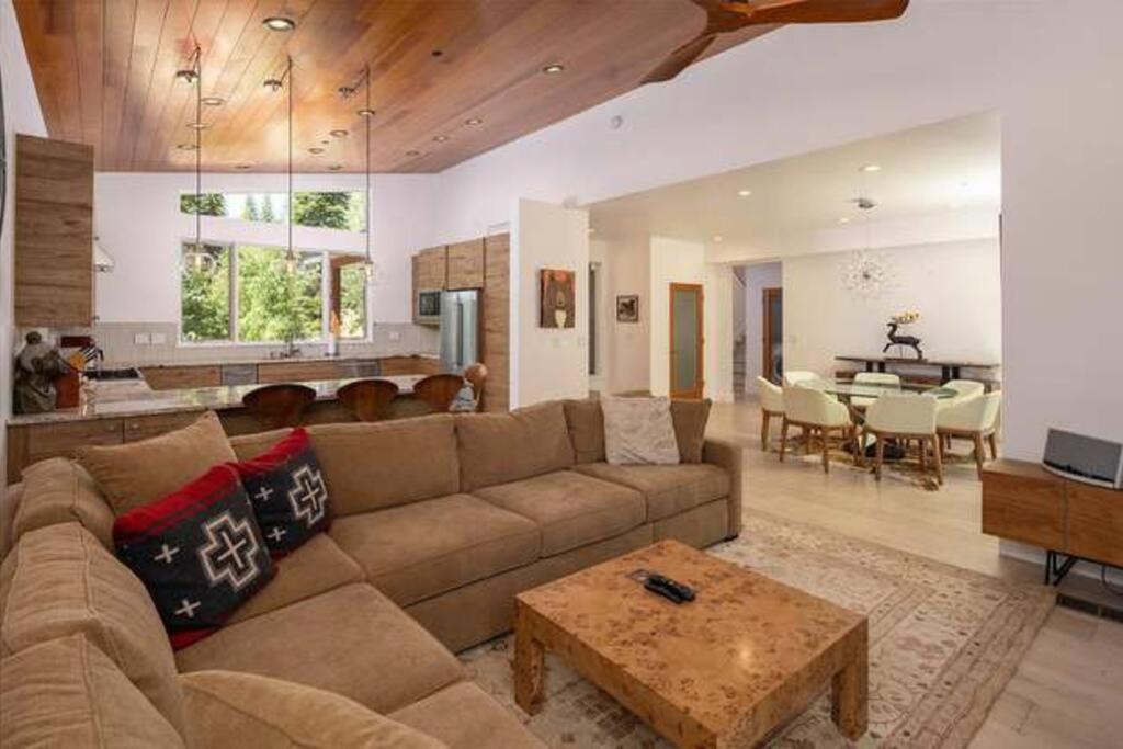 Lake Tahoe Vacations - Palisades Tahoe Mountain Oasis - Property Image 11
