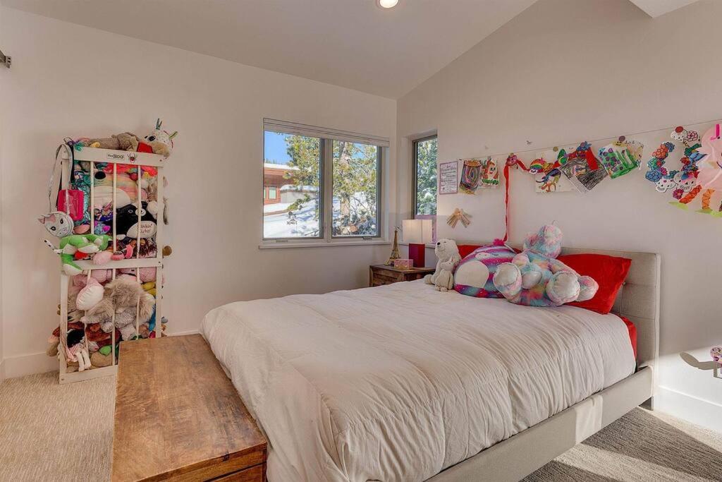 Lake Tahoe Vacations - Palisades Tahoe Mountain Oasis - Property Image 26