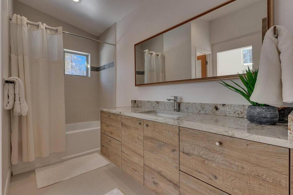 Lake Tahoe Vacations - Palisades Tahoe Mountain Oasis - Property Image 32