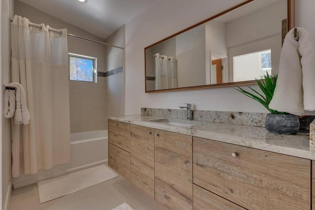 Lake Tahoe Vacations - Palisades Tahoe Mountain Oasis - Property Image 36