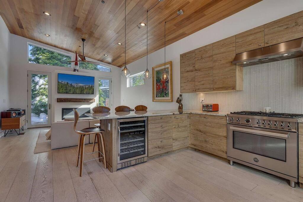 Lake Tahoe Vacations - Palisades Tahoe Mountain Oasis - Property Image 6