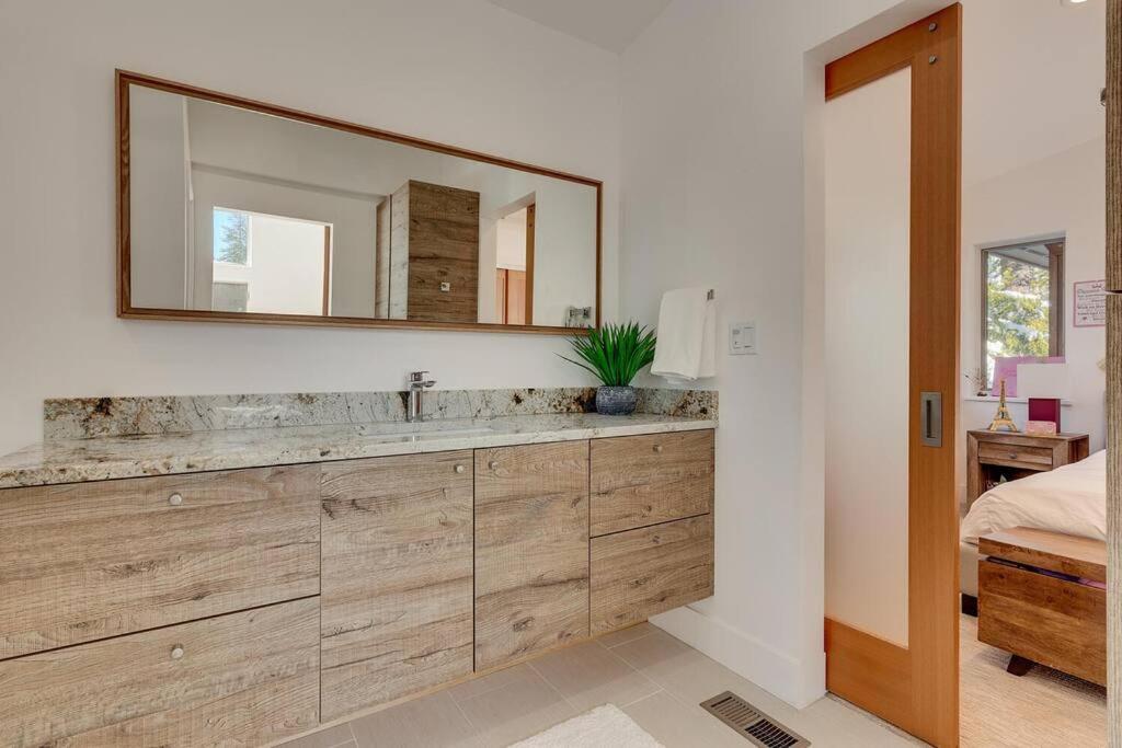 Lake Tahoe Vacations - Palisades Tahoe Mountain Oasis - Property Image 7