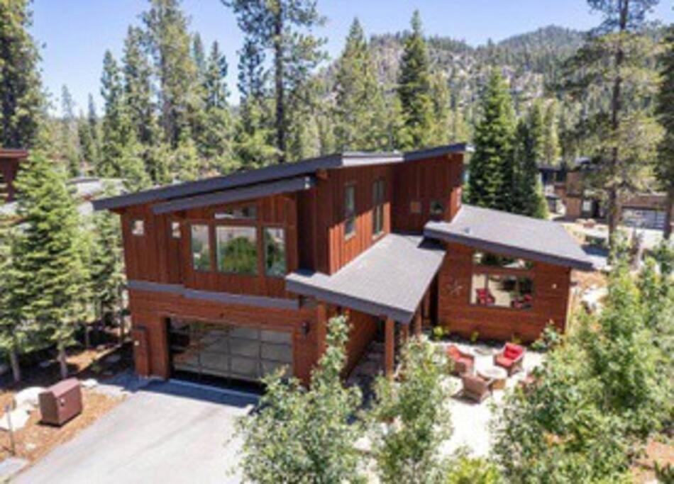 Lake Tahoe Vacations - Palisades Tahoe Mountain Oasis - Property Image 8