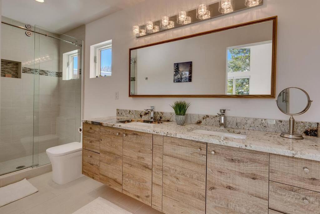 Lake Tahoe Vacations - Palisades Tahoe Mountain Oasis - Property Image 12