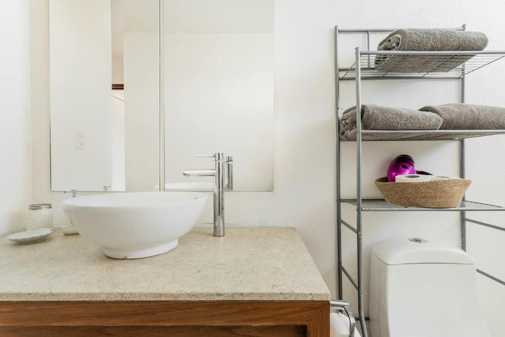 BLUE DREAM Beachfront 2 BDR by Casa Paraiso