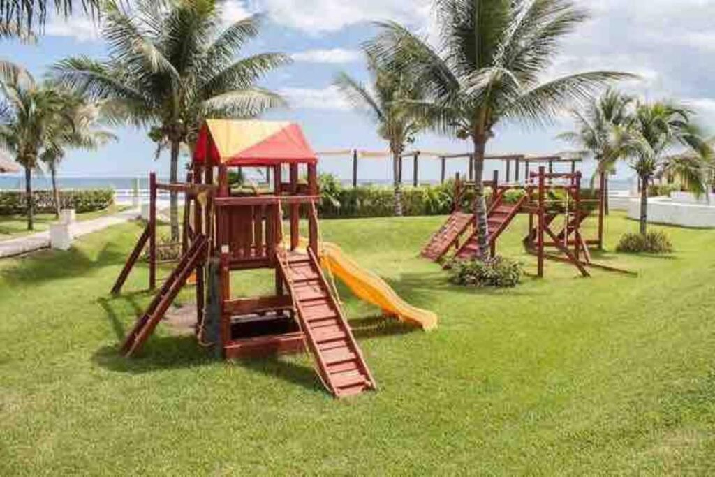 BLUE DREAM Beachfront 2 BDR by Casa Paraiso