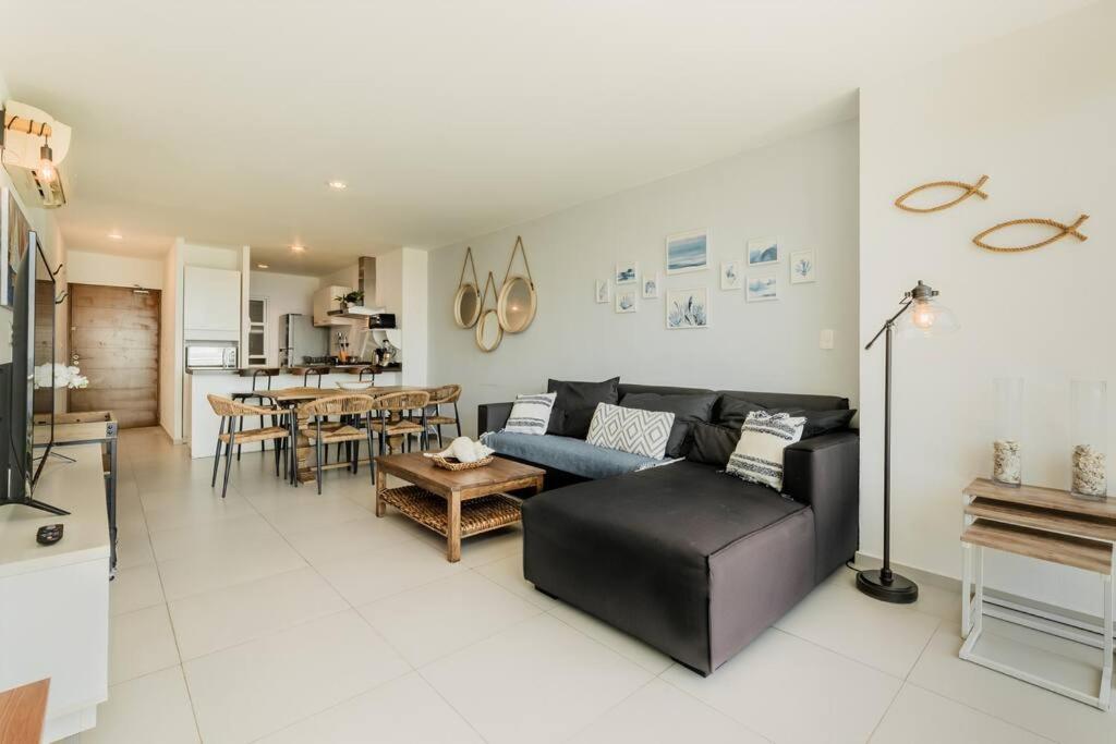 ☆BLUE NEST- Beachfront apartment by CASA PARAISO☆