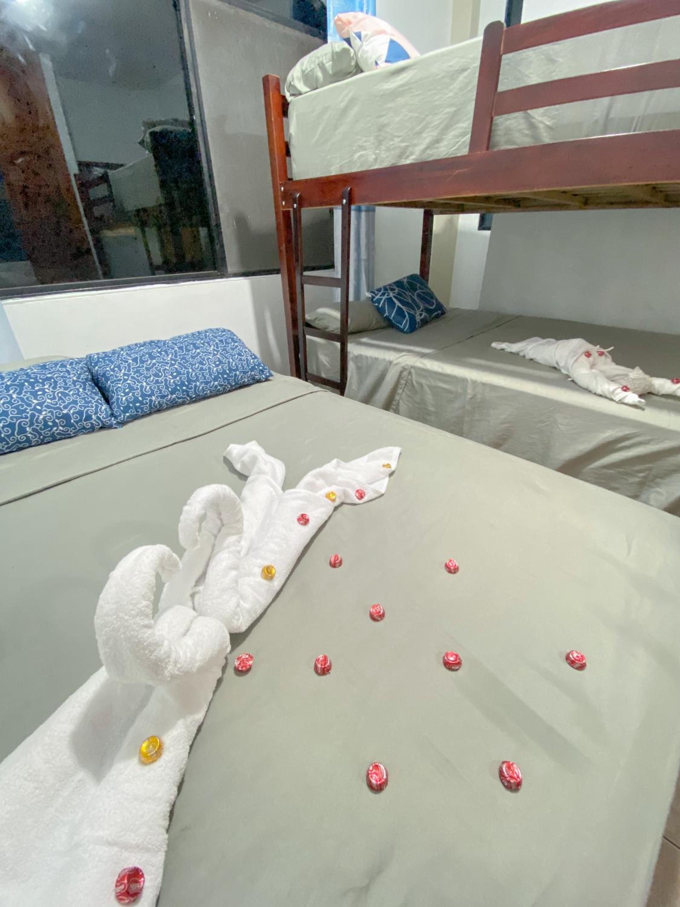 Apartment in San Cristóbal with 2 Bedrooms, 6 Beds, Living Room, Dining Room, Kitchen, Private Balcony, Terrace with Ocean View, Washer, Satellite Internet