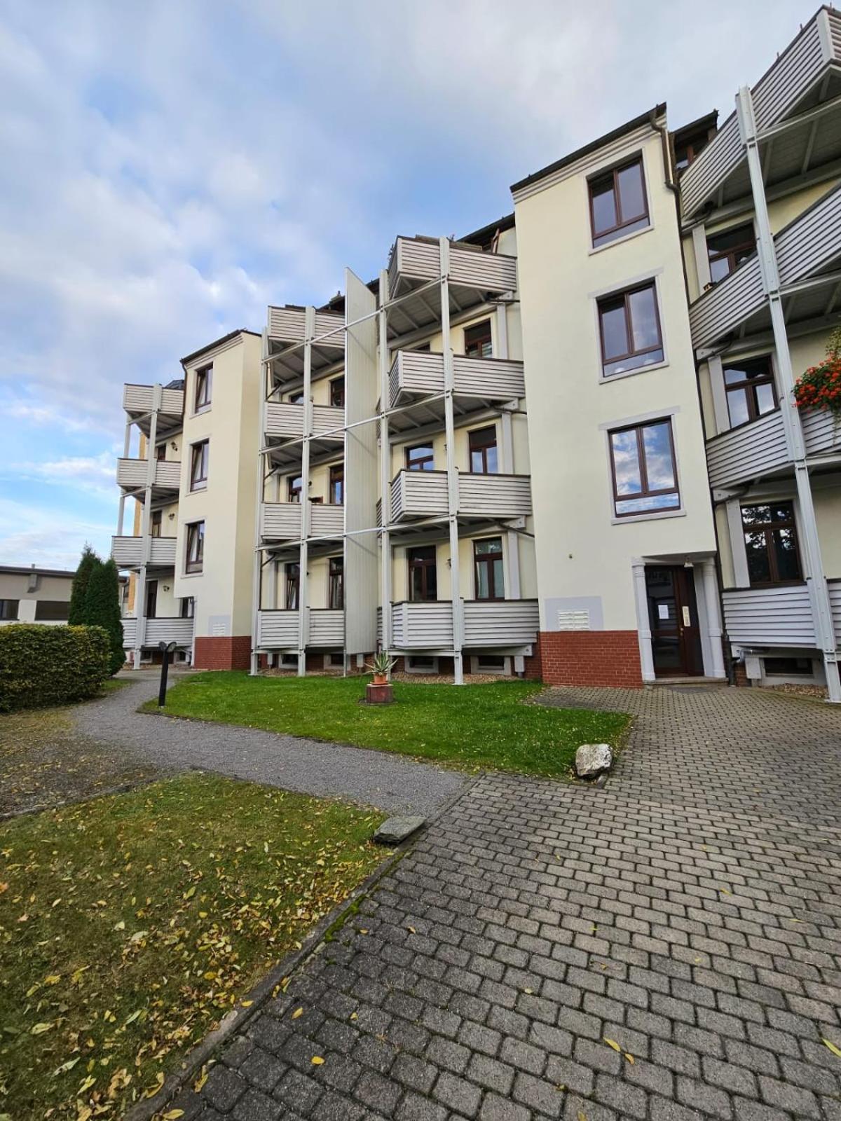 TOP ANGEBOT - große Wohnung - max 6 Personen - WiFi - Waschmaschine - Badewanne - 2 Parkplätze - zentrale Lage - große Küche TOP