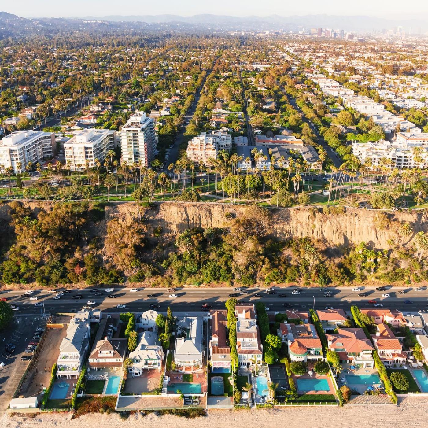 10 Cozy apartment heart of Santa Monica