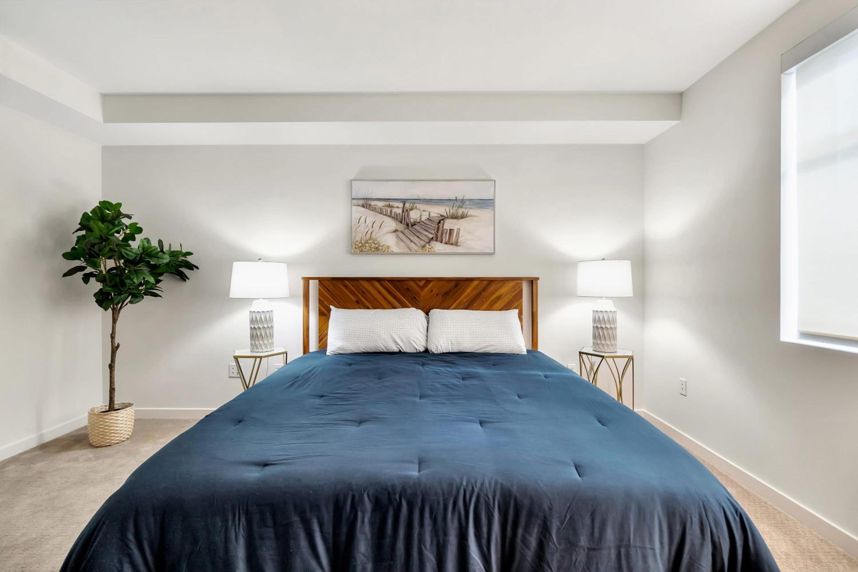 5 Heart of Santa Monica apartment