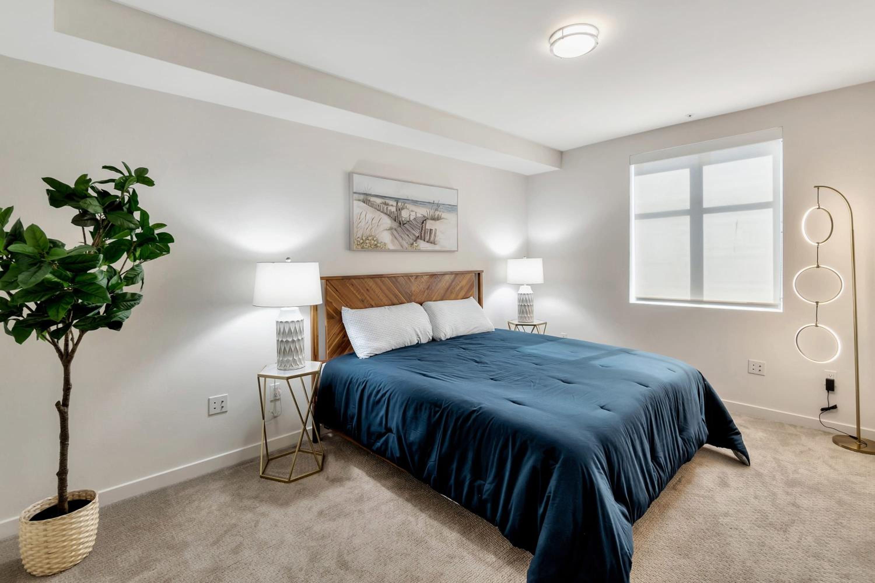 5 Heart of Santa Monica apartment