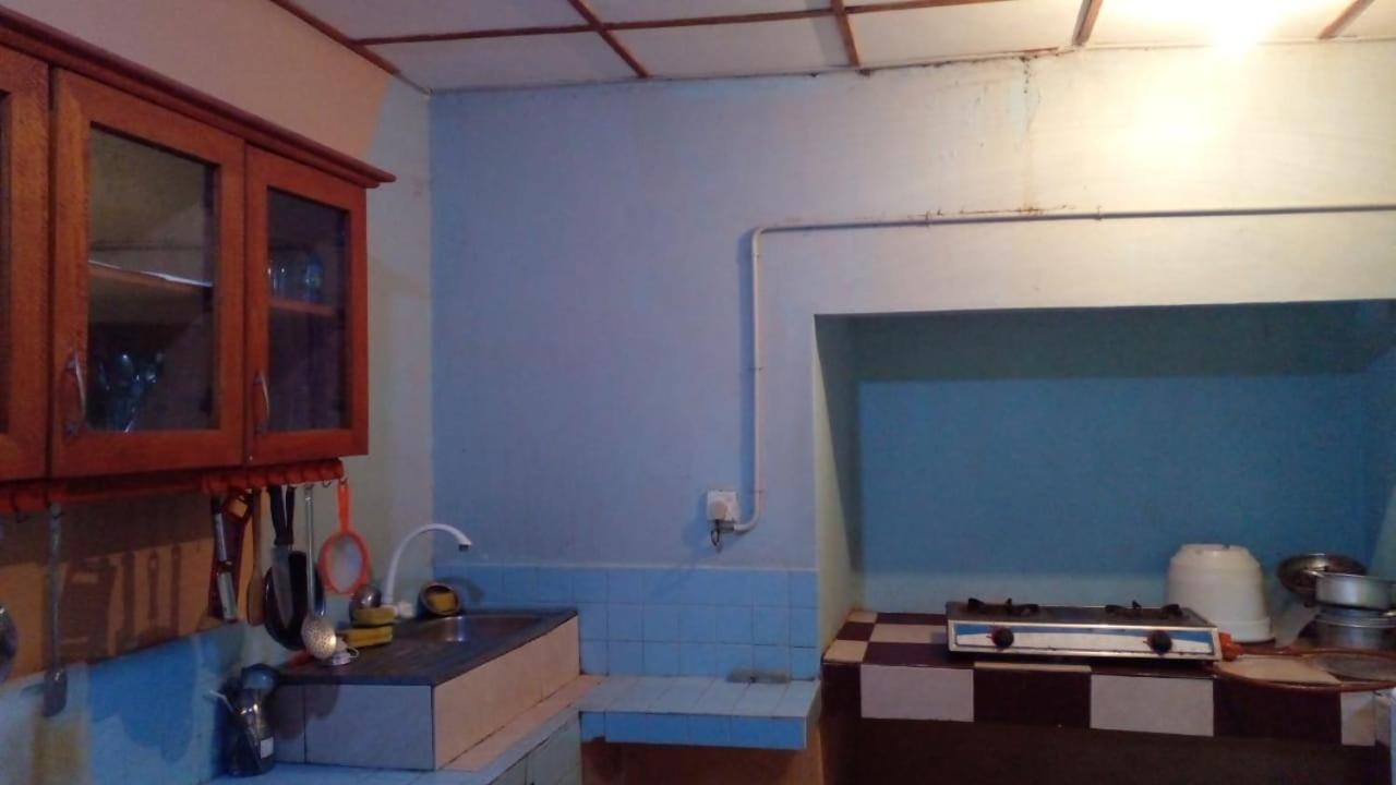 Rivi Sanda Villa & Apartment Hikkaduwa