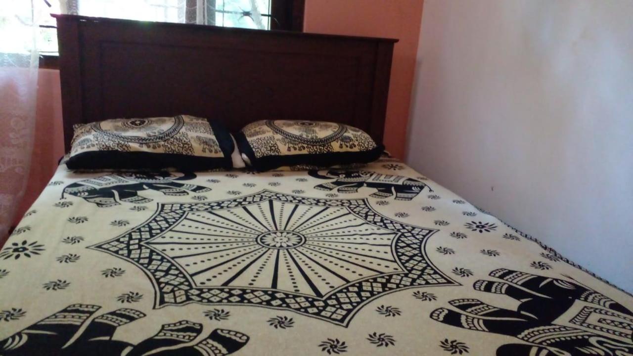 Rivi Sanda Villa & Apartment Hikkaduwa