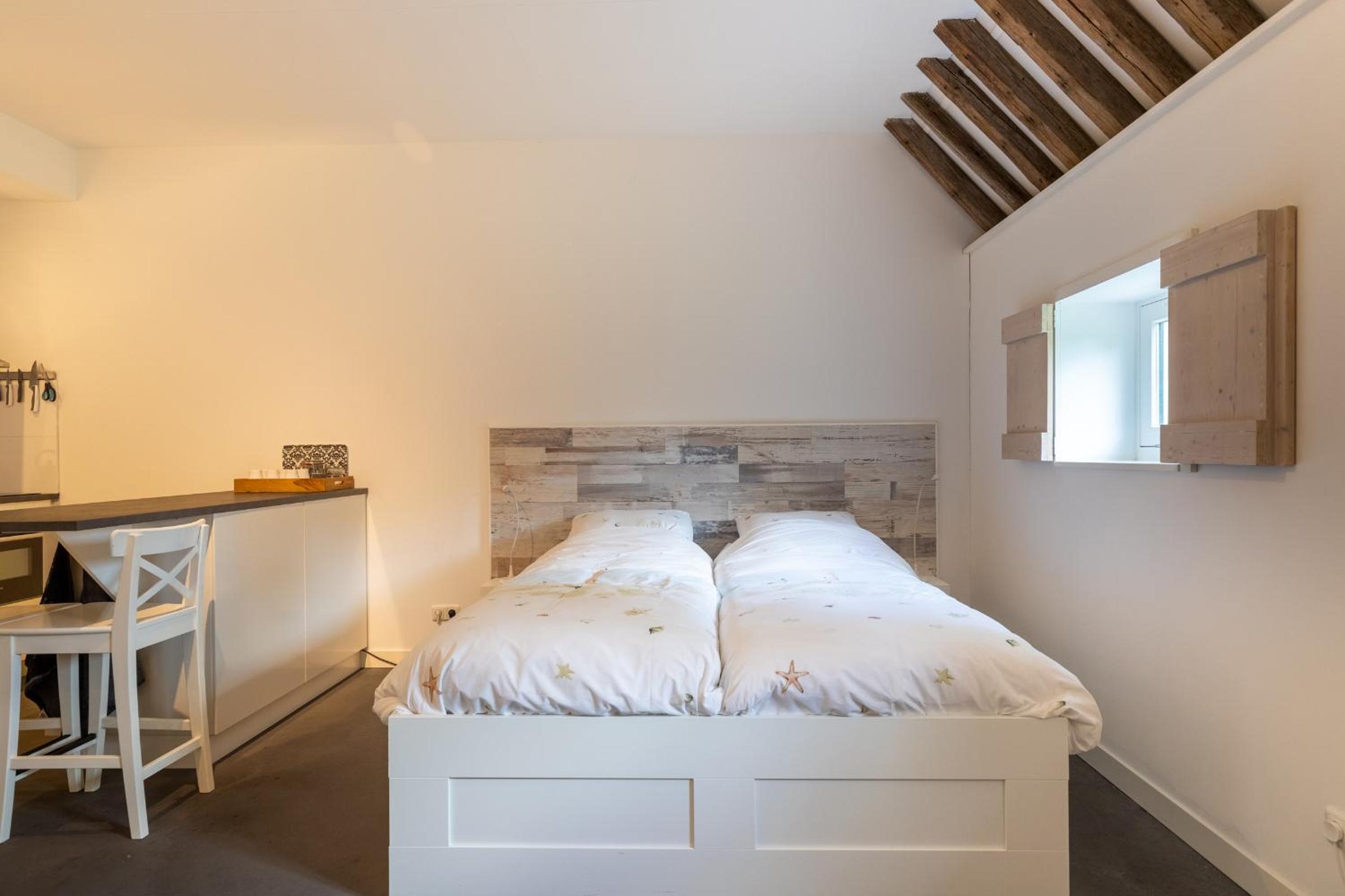 Iselmarpleats Comfortabele Studio met badkamer
