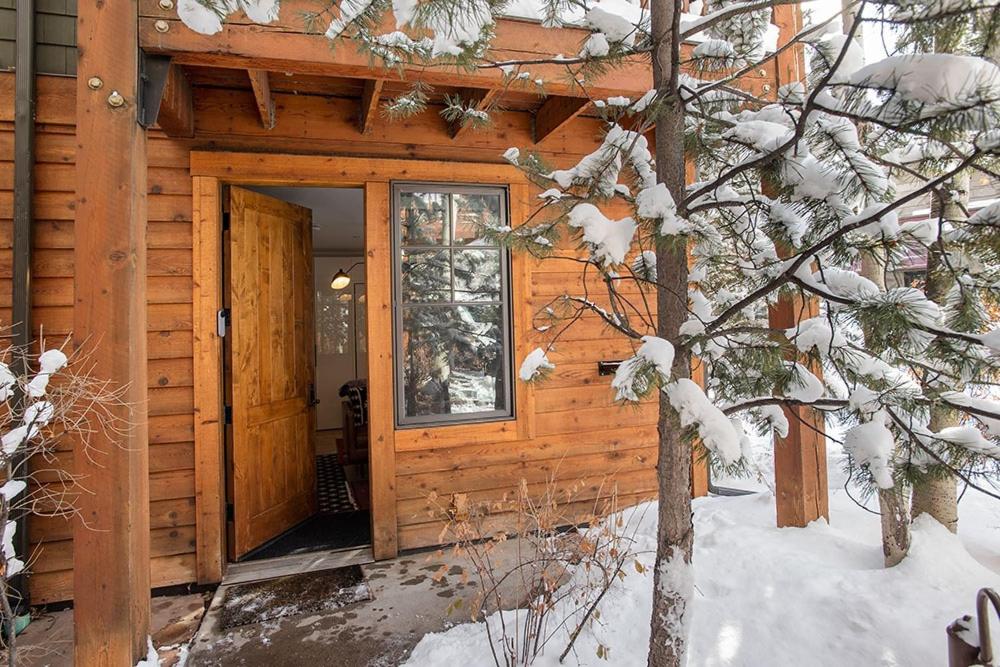 Christiana Lodge 102A Studio in Aspen with Hot Tub access view 2