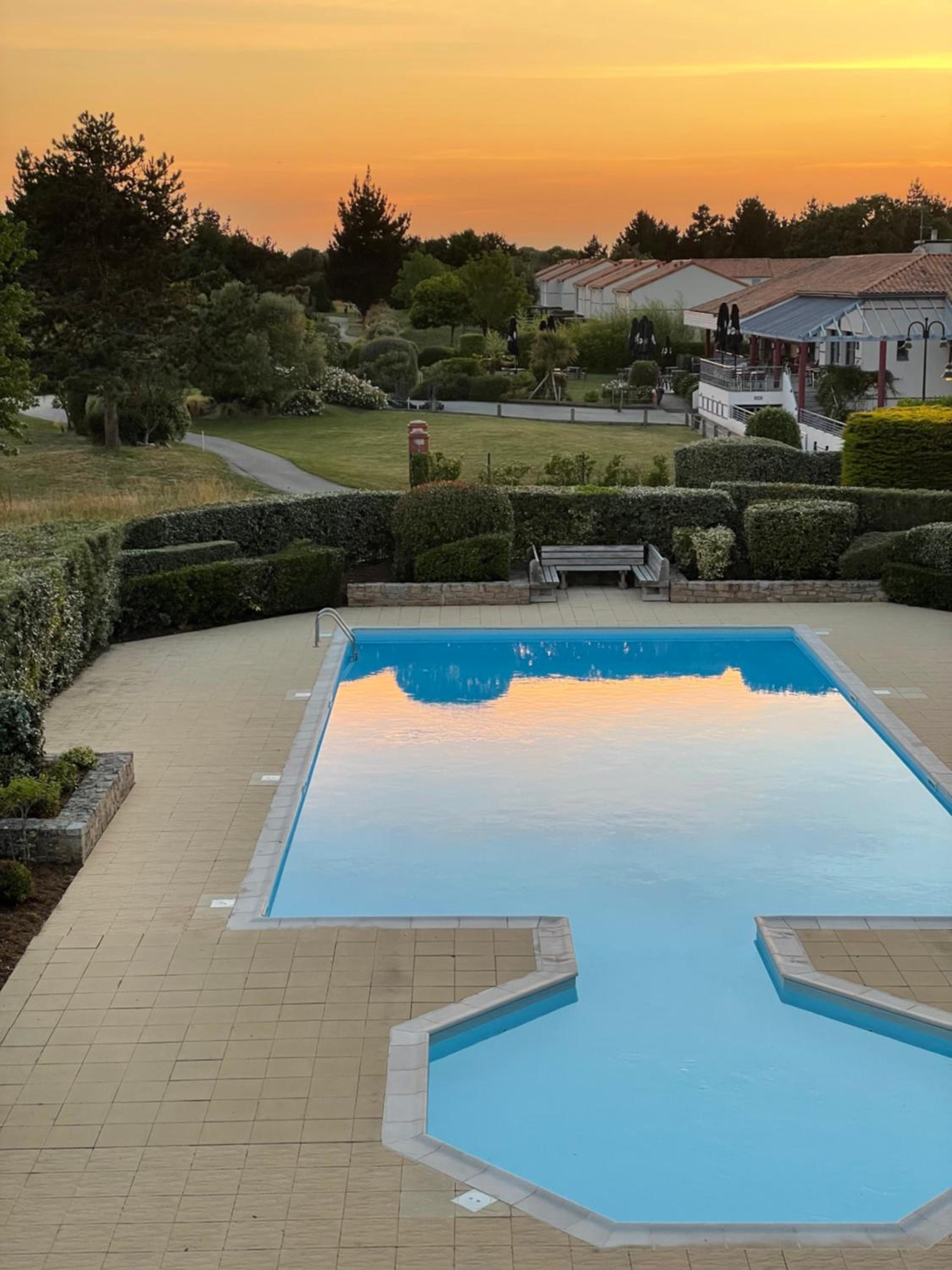 Unappartalamer Vue Golf de Pornic et piscine