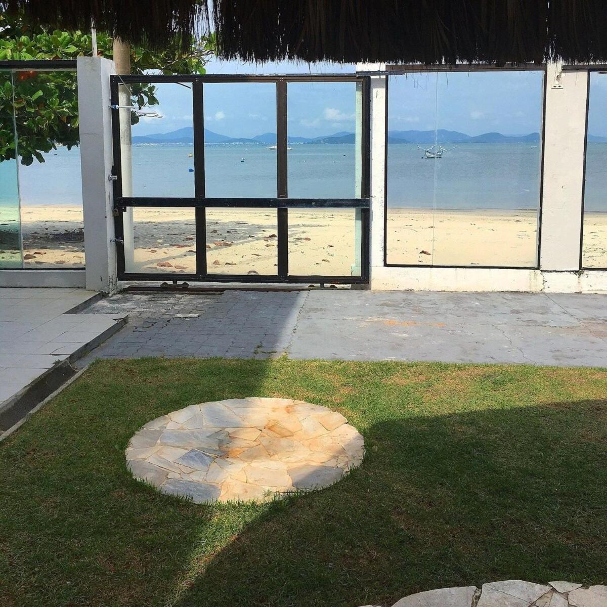 Pé na areia Armação da Piedade Casa Pé na Areia Frente Mar Gov Celso Ramos