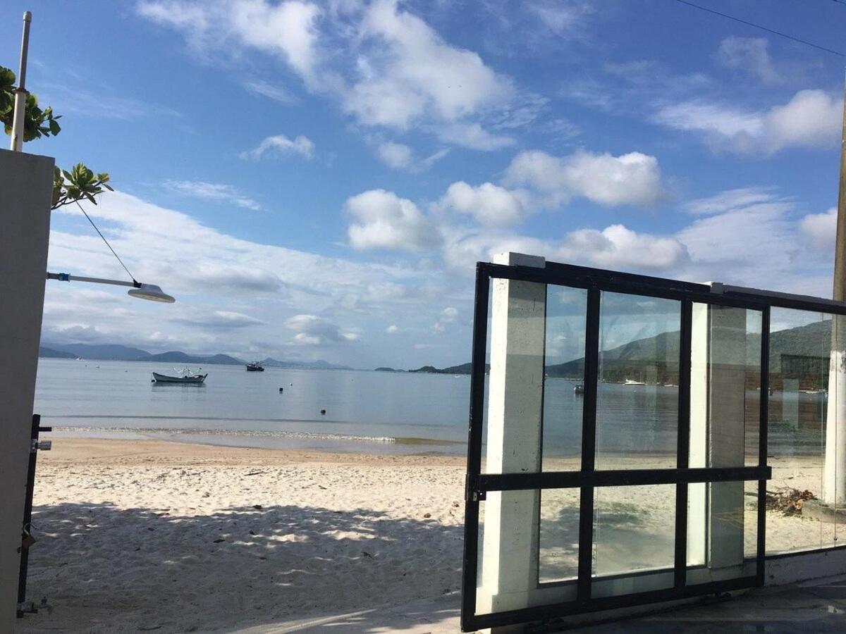 Pé na areia Armação da Piedade Casa Pé na Areia Frente Mar Gov Celso Ramos