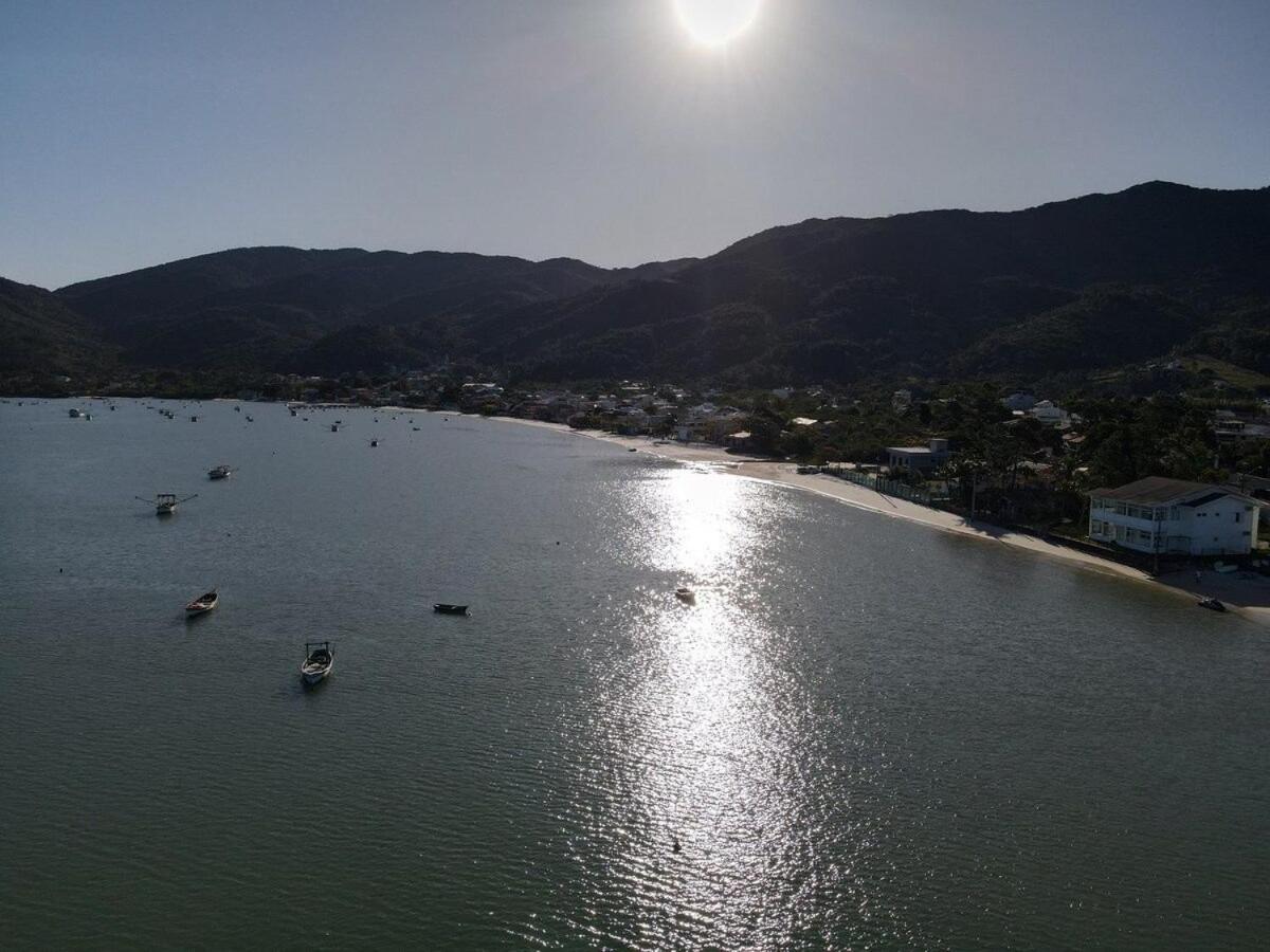 Pé na areia Armação da Piedade Casa Pé na Areia Frente Mar Gov Celso Ramos